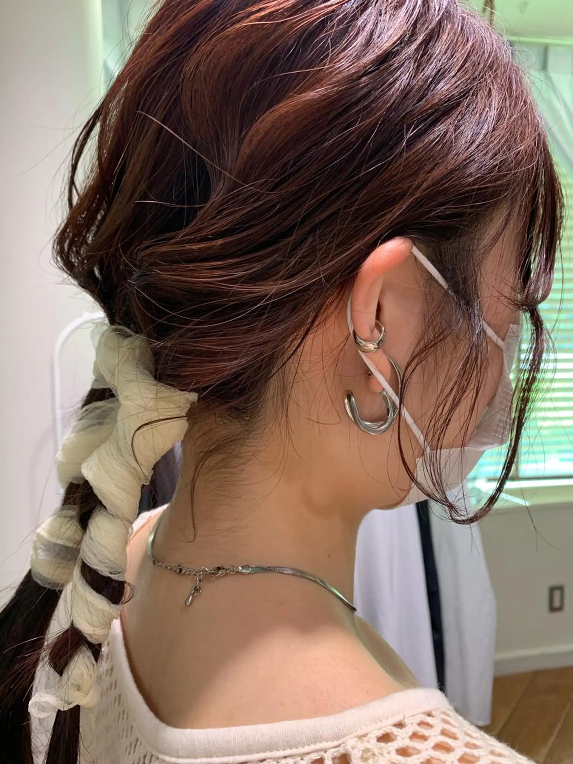 カラー ヘアアレンジ レッドカラー yukie🌷 /暖色🍒梅田サロンのヘアスタイル