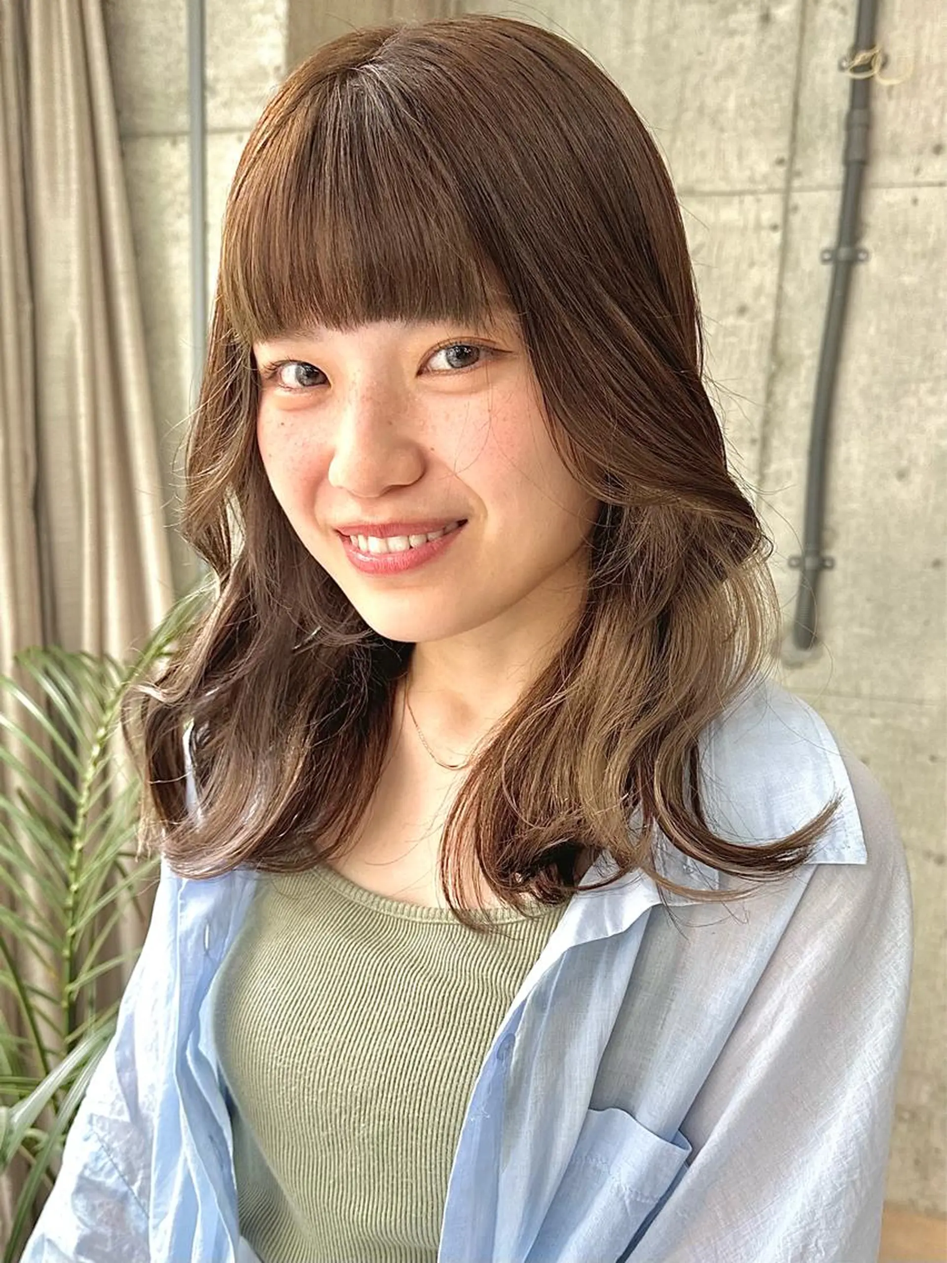 ロング カラー ヘアアレンジ インナーカラー 韓国風ヘア レイヤーカット ワンホンレイヤー ワンホンヘア 切りっぱなしボブ/ デザインカラー店長のヘアスタイル