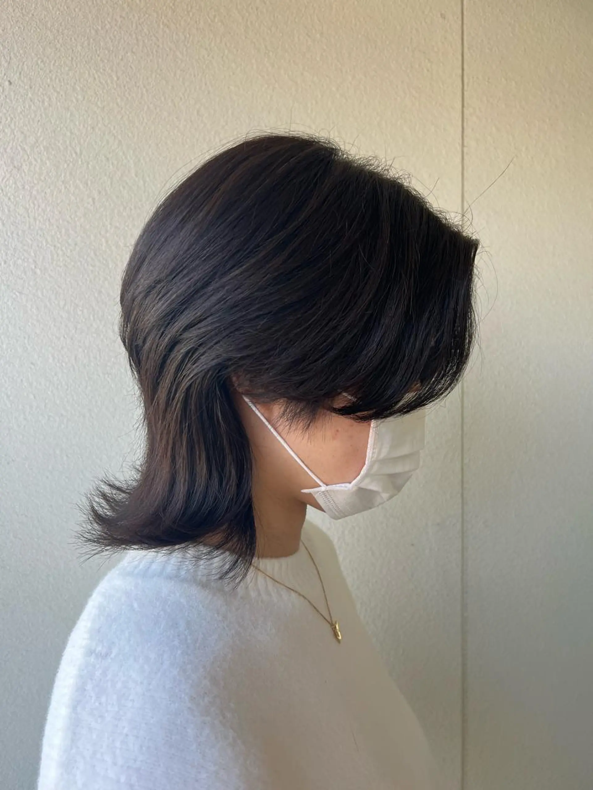 ミディアム ウルフカット 南 妃那のヘアスタイル