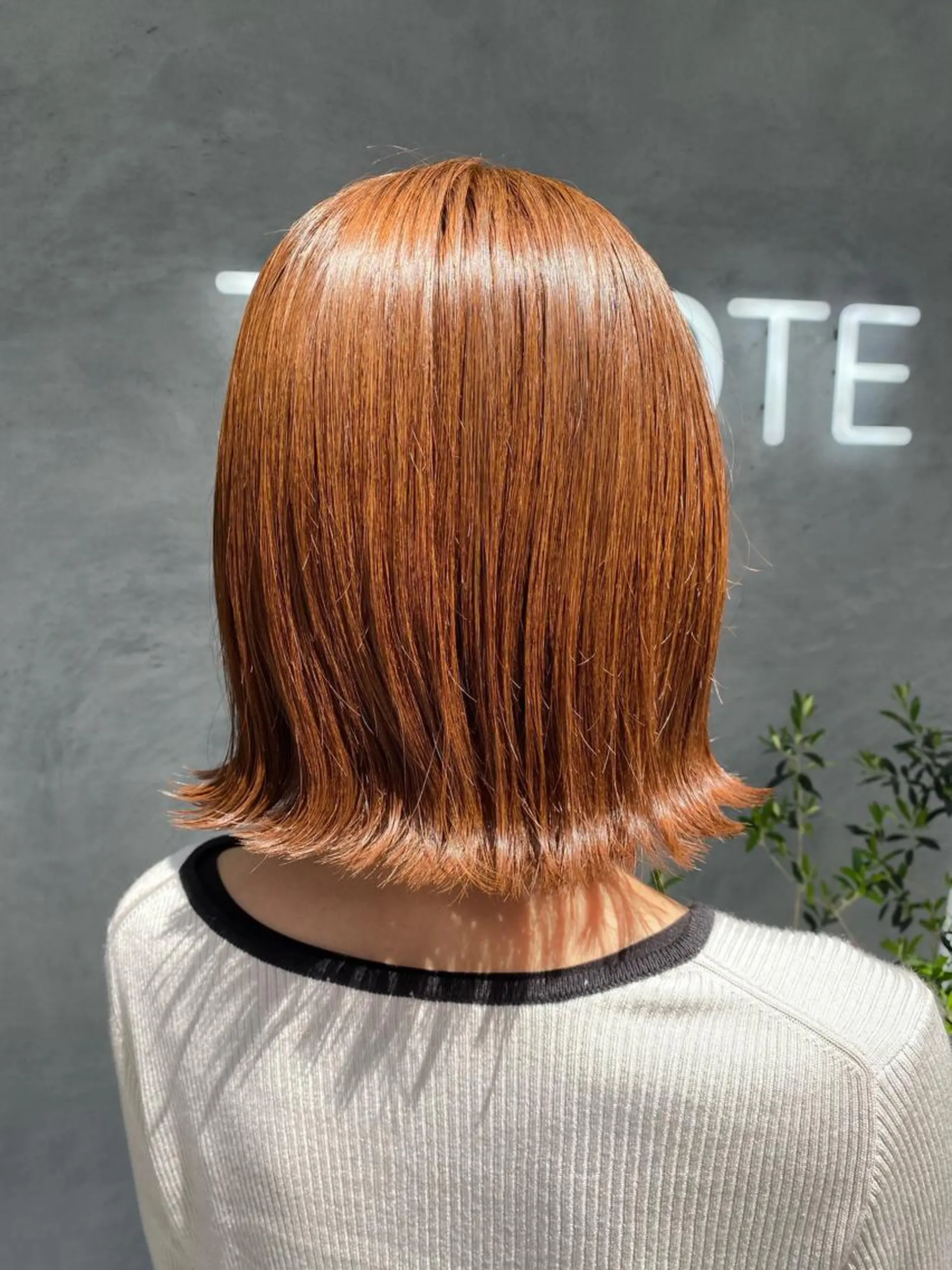 ミディアム カラー ブリーチ ブリーチなしカラー オレンジ カット ヘアカラー トリートメント tetote天王寺店所属・SHOTA 大人ショートのヘアスタイル