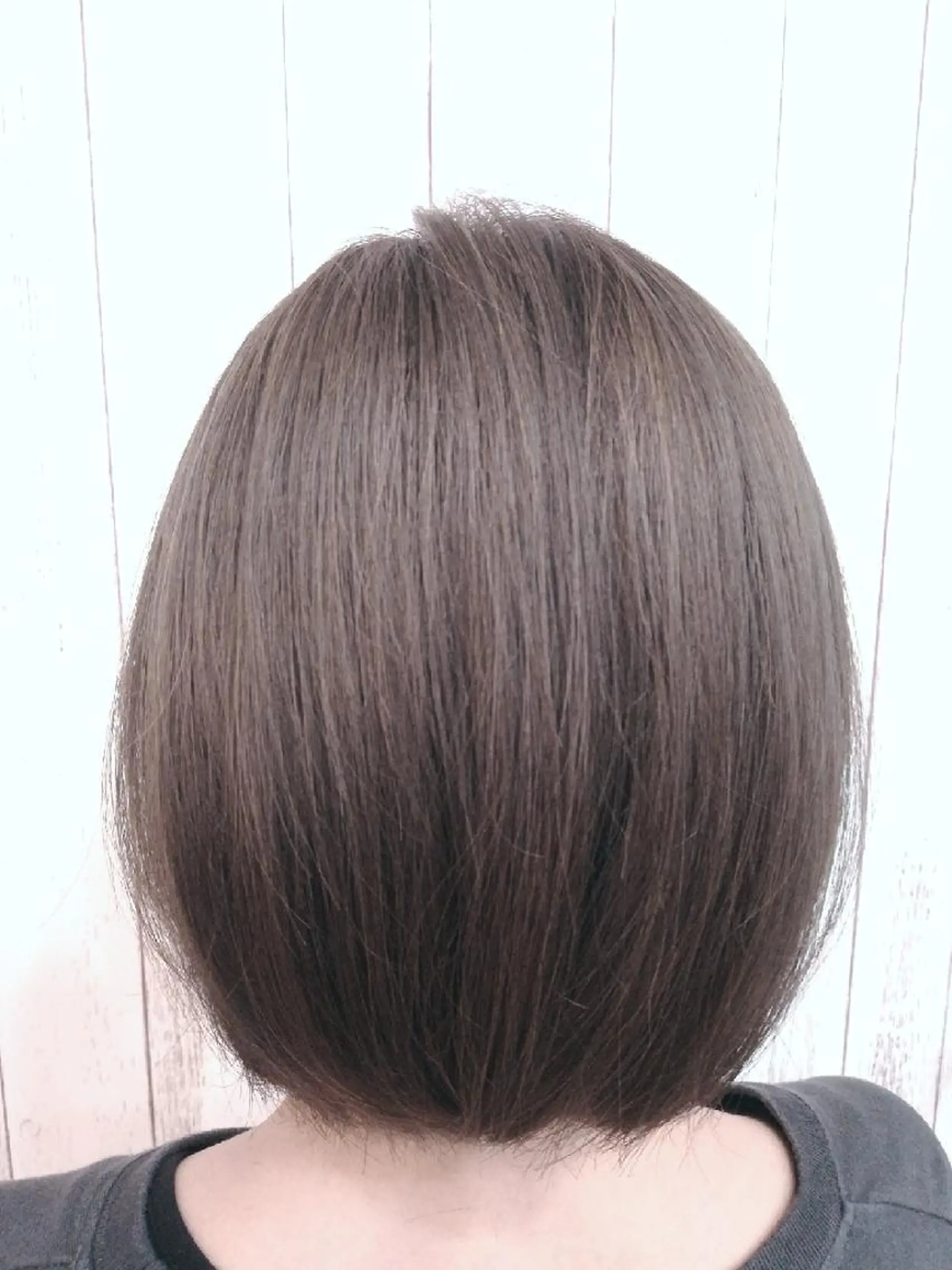 ショート カラー アディクシーカラー ブリーチ 透明感カラー Hair's RooMのヘアスタイル