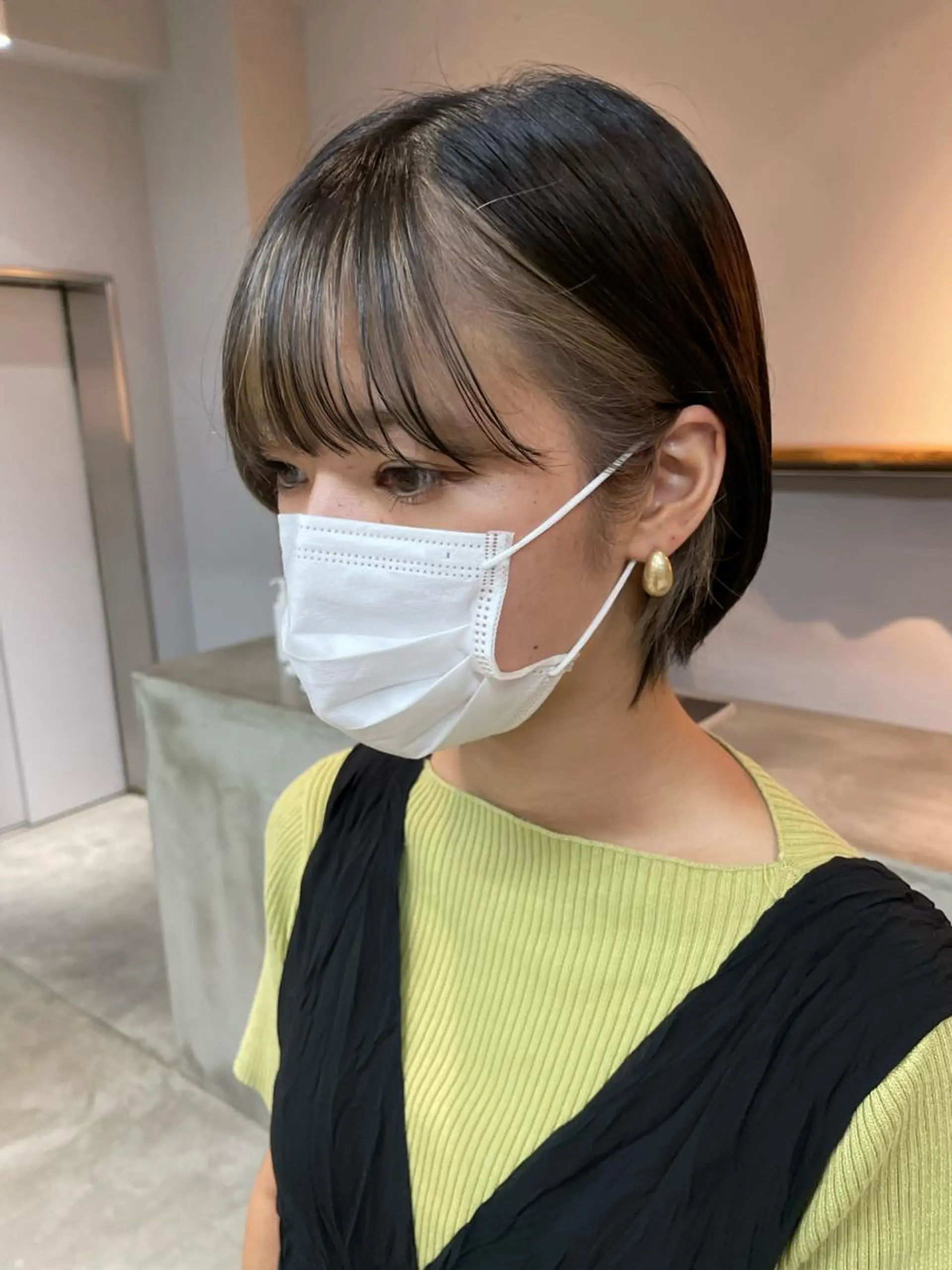 ショート カラー ミストバング  フェイスフレーミング MaisonHALU 松浦光咲のヘアスタイル