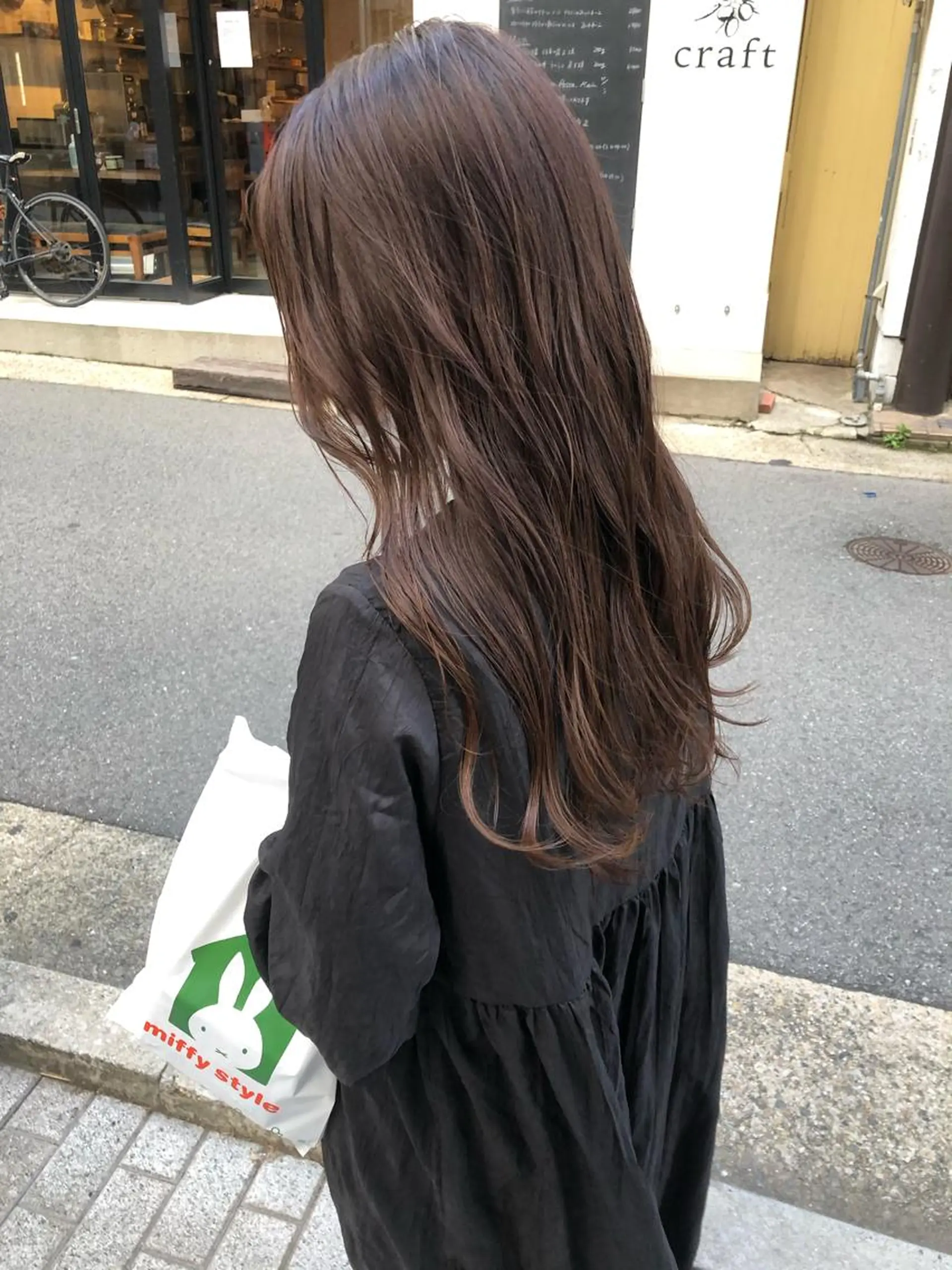 ロング ピンクブラウン be.perch所属・山口 朔弥のヘアスタイル