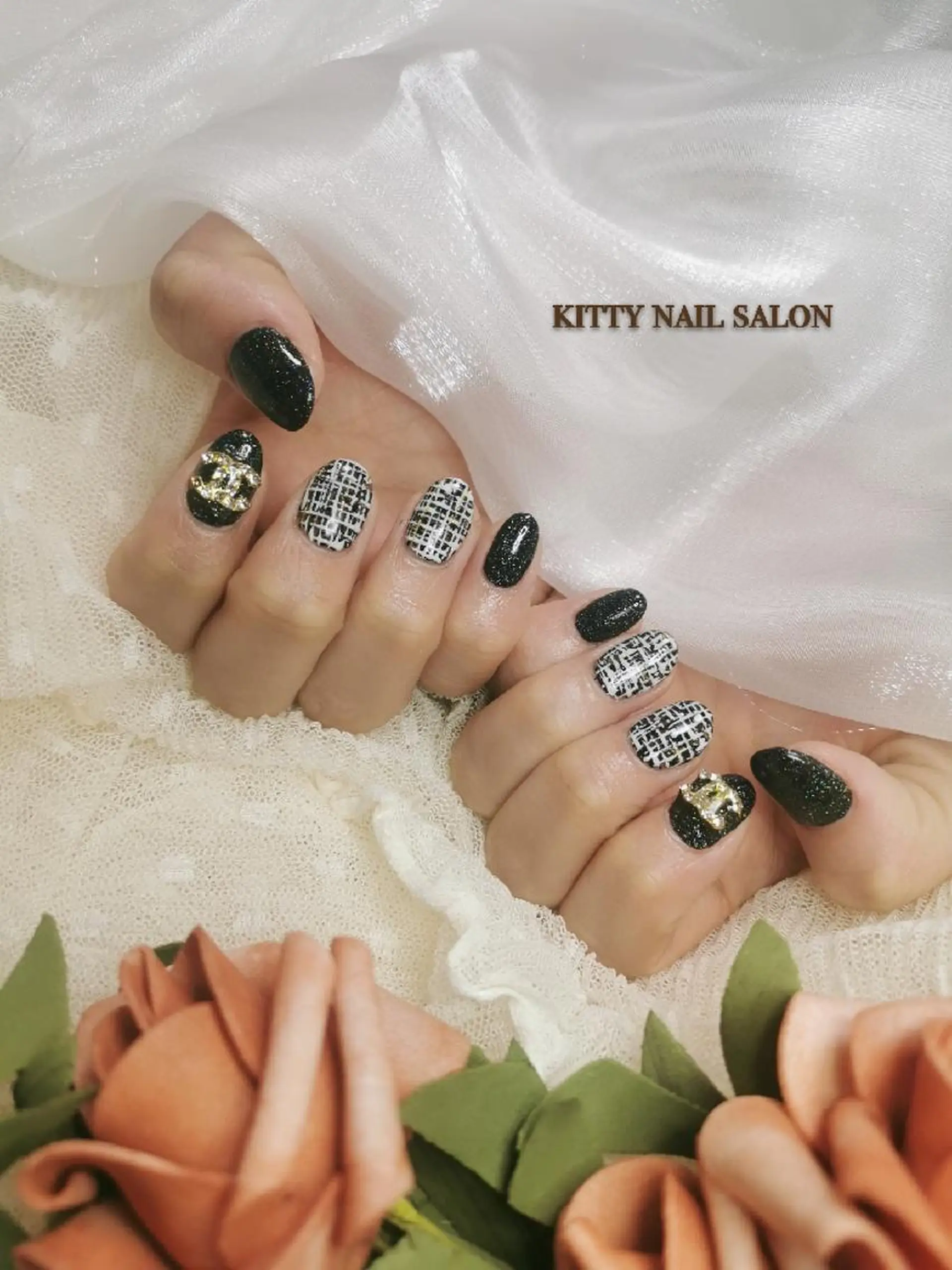 ネイル ストーンネイル kitty nail salonのネイルデザイン