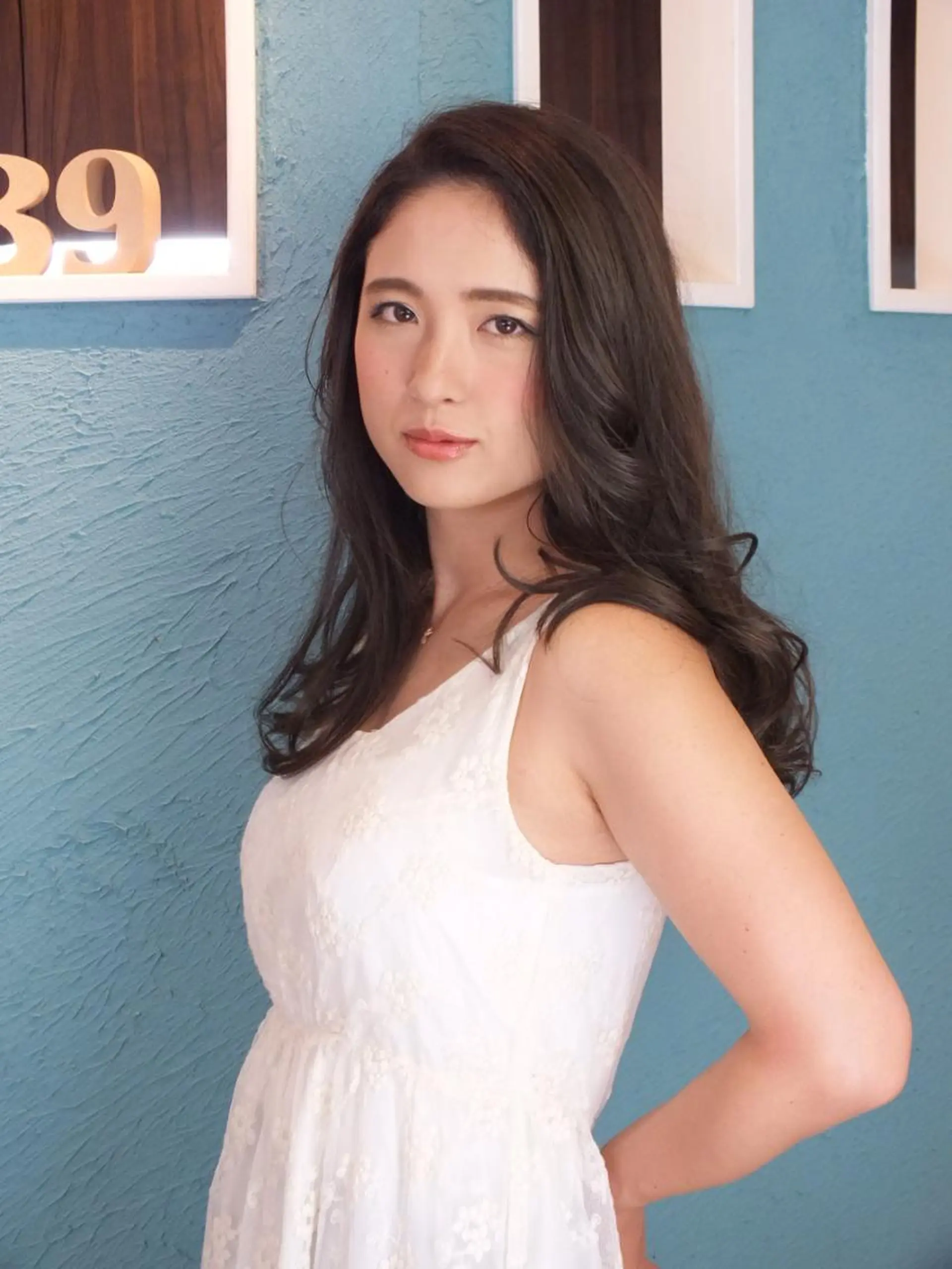 ミディアム カラー パーマ ヘアアレンジ メンズ キッズ ネイル マツエク・マツパ THREE NINE 【スリーナイン】のヘアスタイル