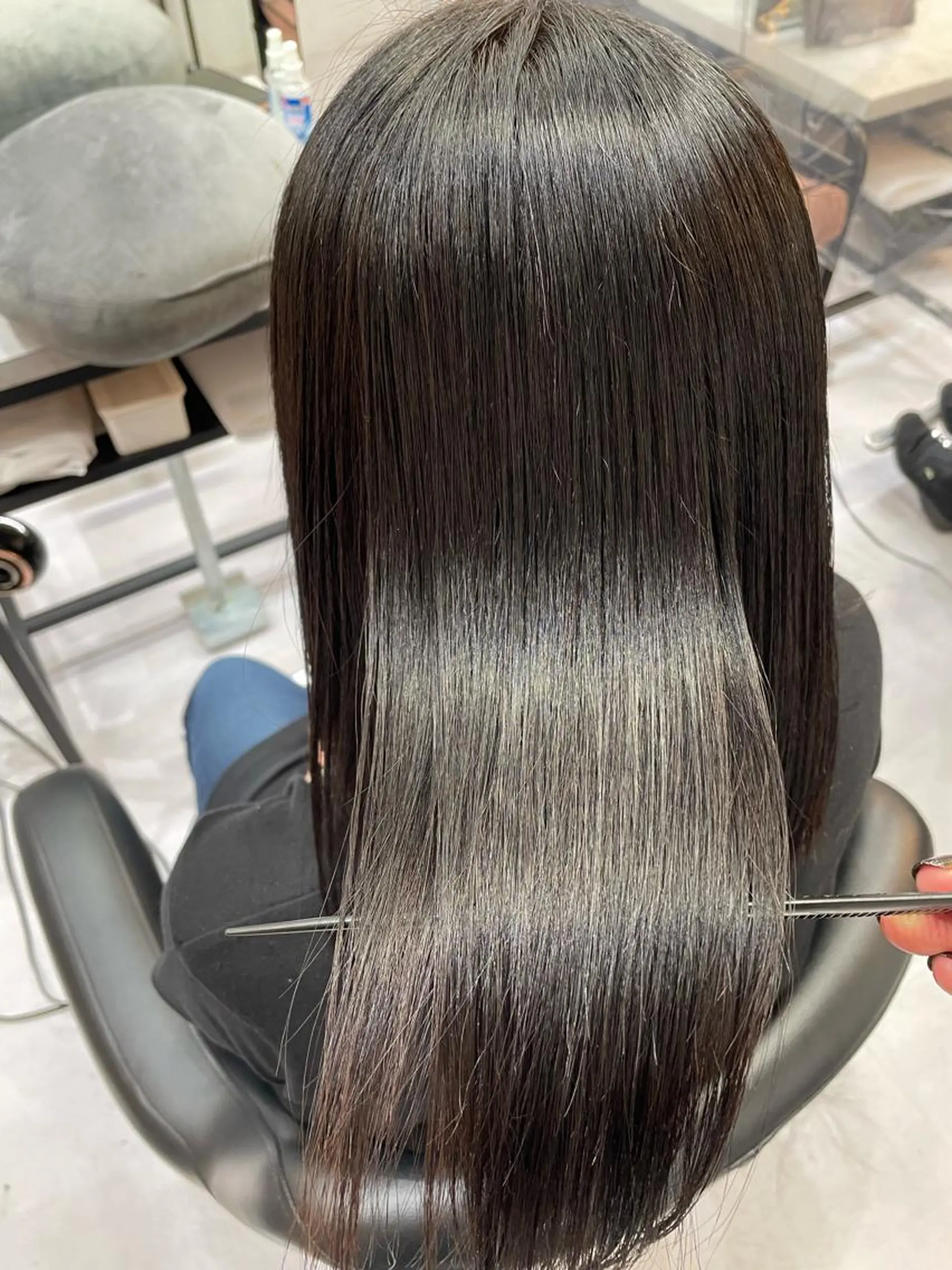 セミロング カラー パーマ カット ヘアカラー 縮毛矯正 髪質改善× ハイライト溝江のヘアスタイル