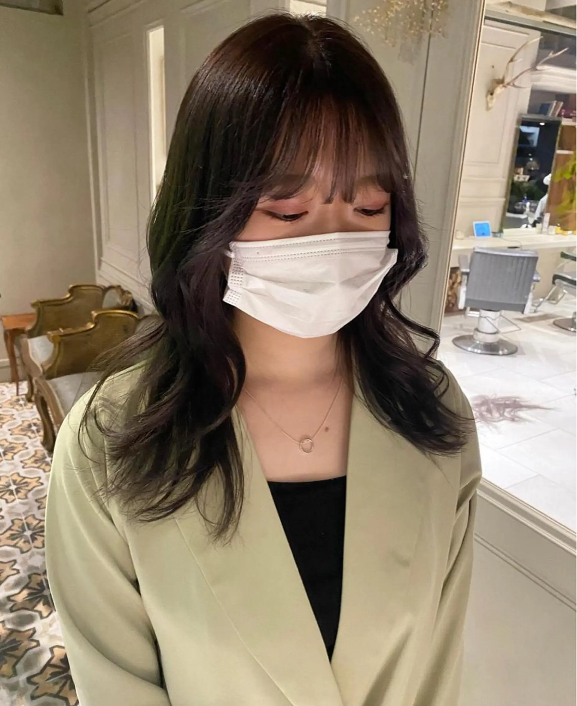 セミロング カット 梅原 大和のヘアスタイル