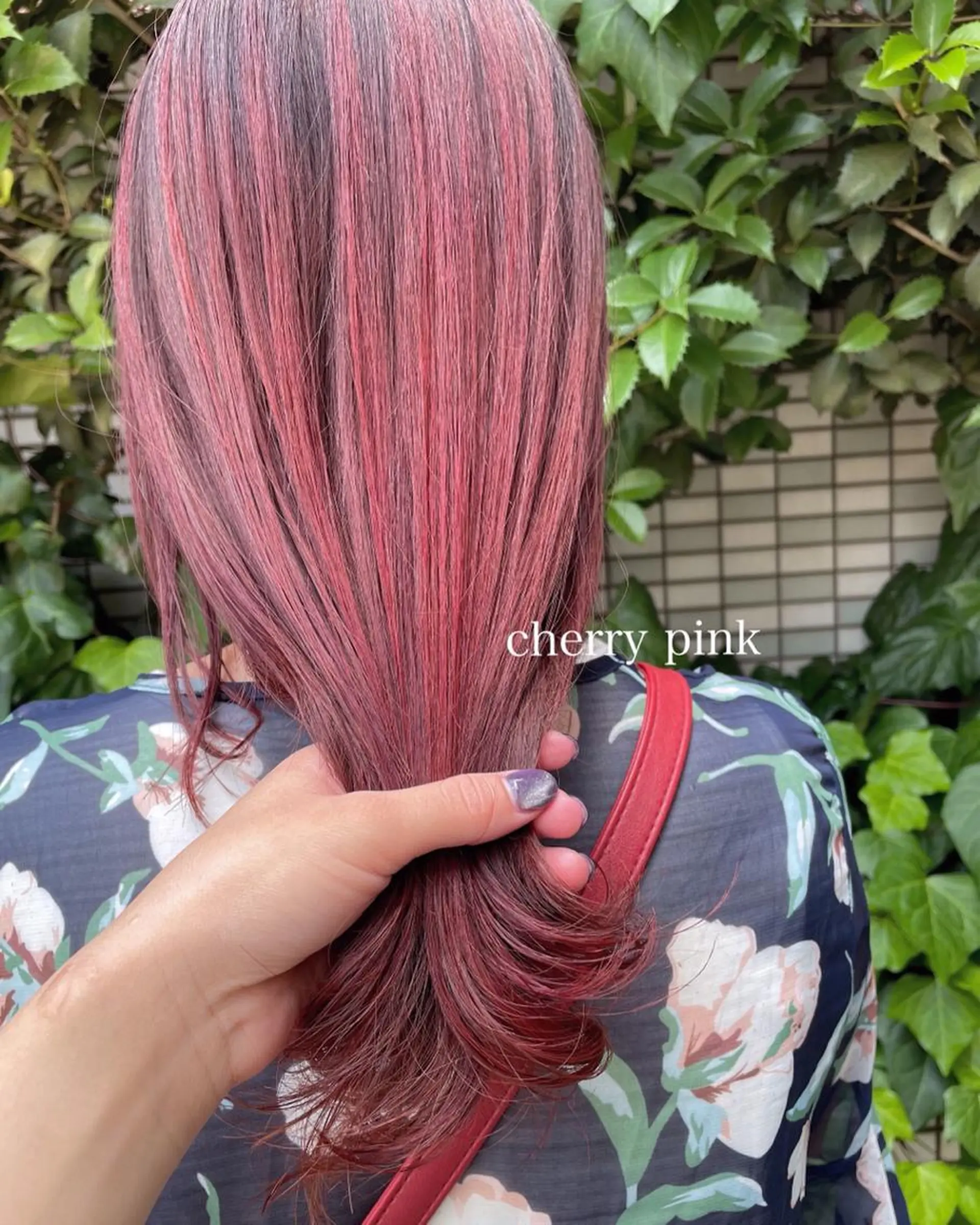 ミディアム カラー ブリーチ ブリーチなしカラー ピンクカラー カワシマ セイカのヘアスタイル