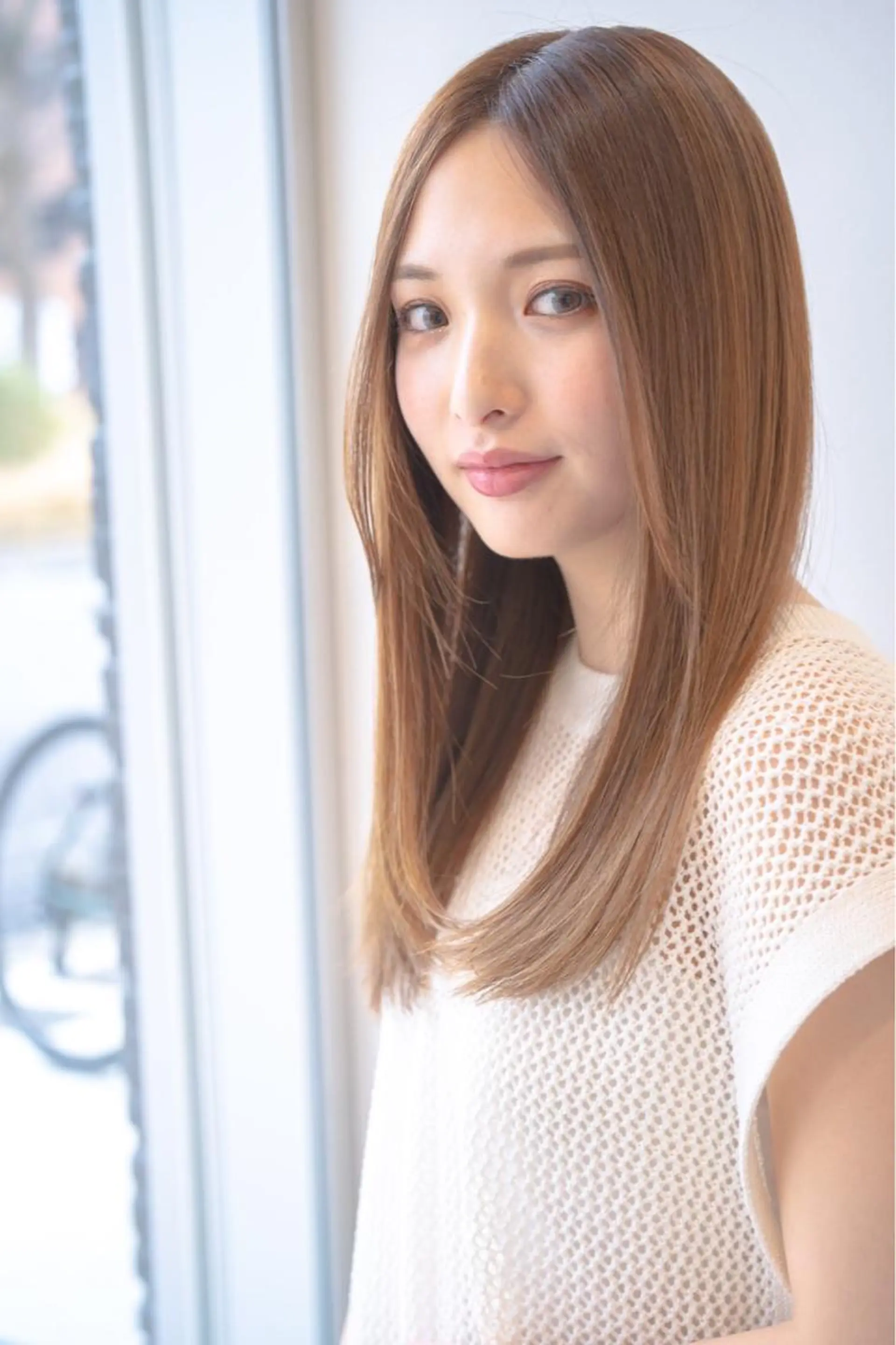 ロング クローバー八木店所属・白髪ぼかし/ショート 福原ないとのヘアスタイル