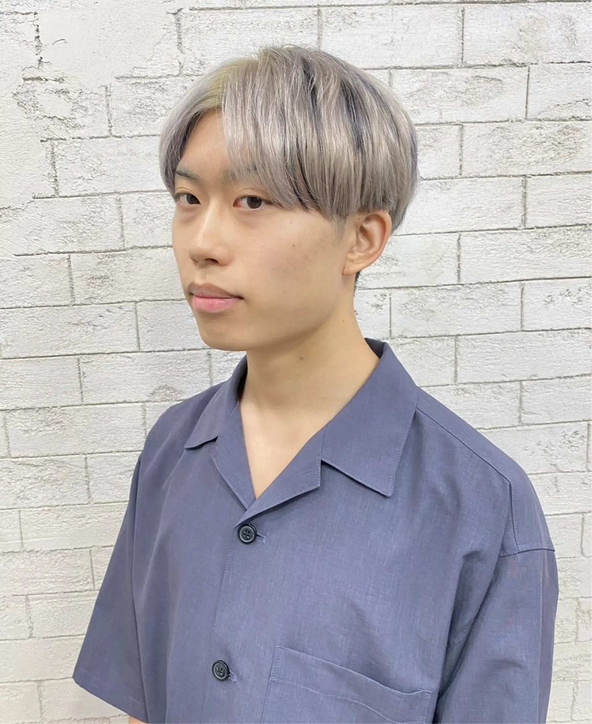 カラー メンズ シルバー ホワイト/店長/カラ ー講師/錦糸町/岩崎のヘアスタイル