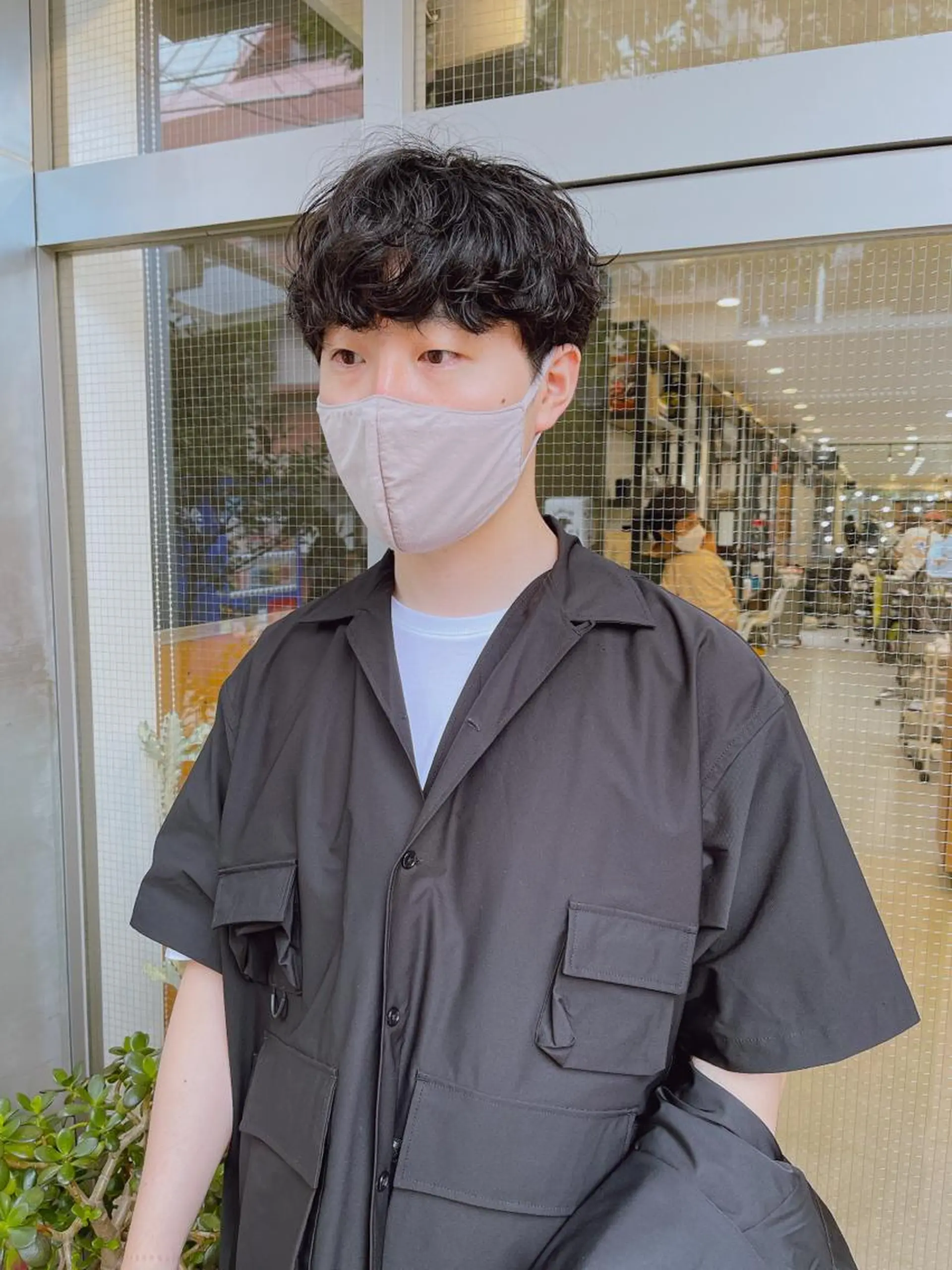 ショート パーマ メンズ マッシュ メンズパーマ カット ヘアカラー パーマ 縮毛矯正 トリートメント メンズパーマ タカキリョウのヘアスタイル