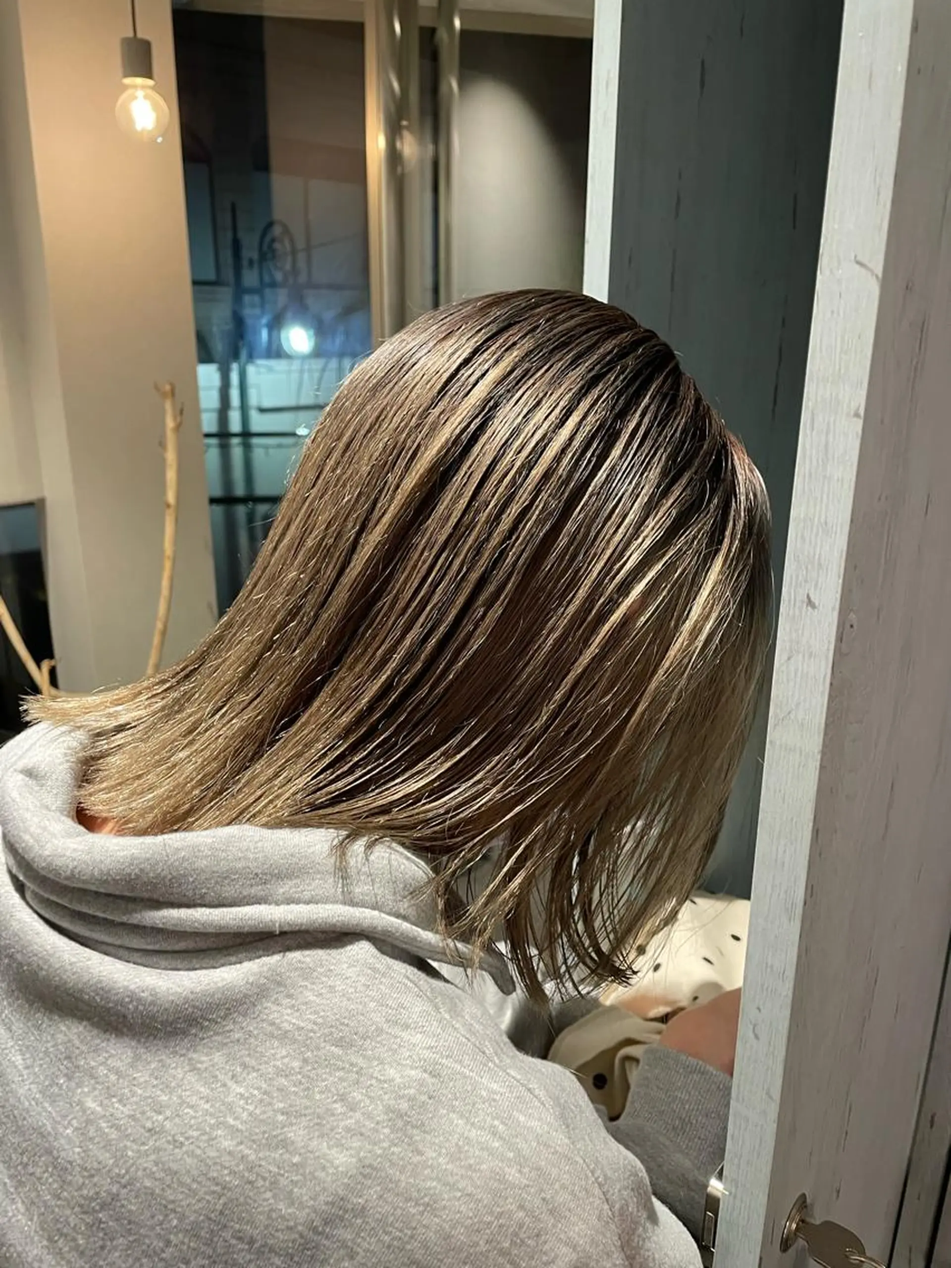 カラー アッシュ ベージュカラー ブリーチ ケアブリーチ ショコラグレージュ ヘアカラー 韓国風/オシャレ /縮毛矯正/滝口琴未のヘアスタイル