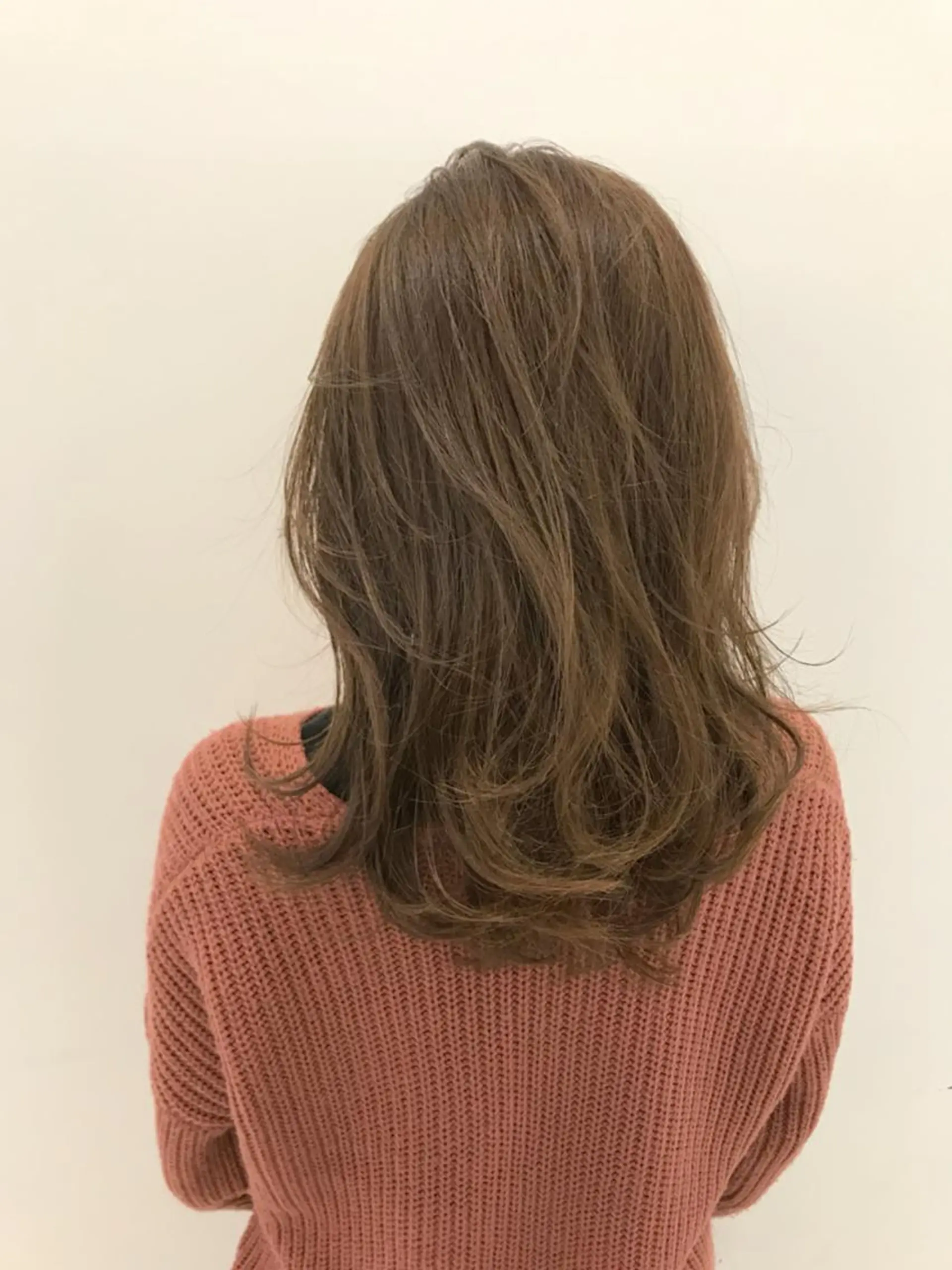 ミディアム due hair 京都駅前店 MILBON オージュア認定サロン【デューヘアー】所属・ハイトーンブリーチ 土坂　由志【京都】のヘアスタイル