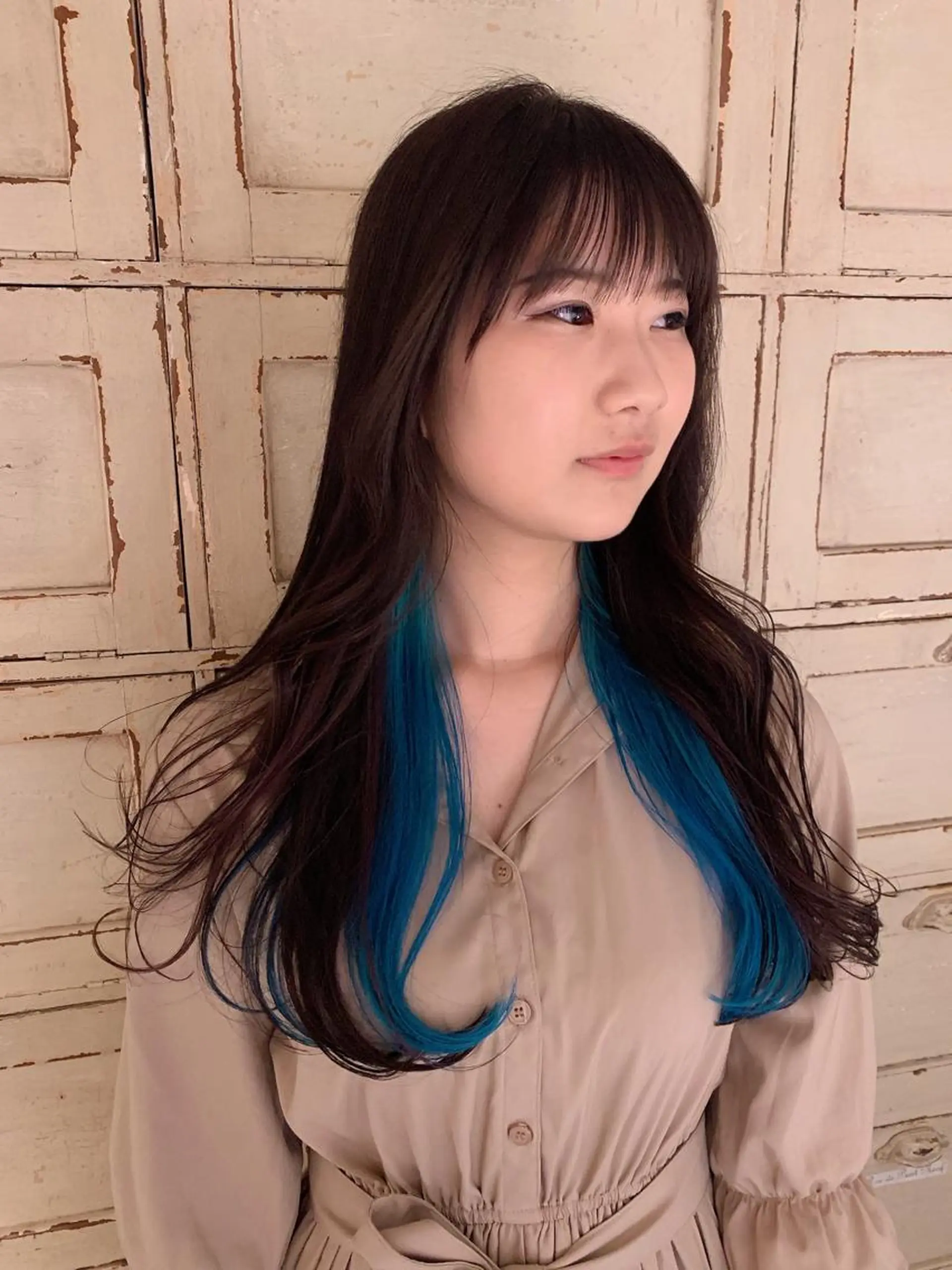 ロング カラー ブルーカラー インナーカラー 柔らかブラウン/顔周 りレイヤー♡ユウシのヘアスタイル