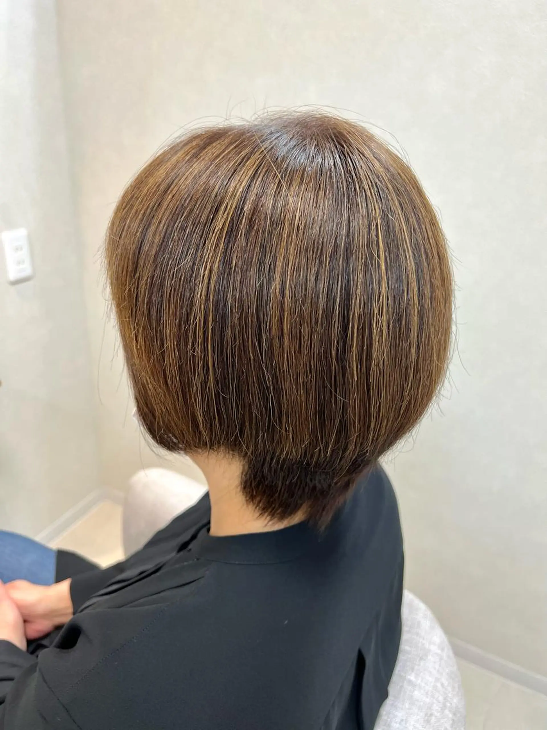 ショート ハイライト ヘアカラー ショート/白髪ぼかし 君和田若菜のヘアスタイル