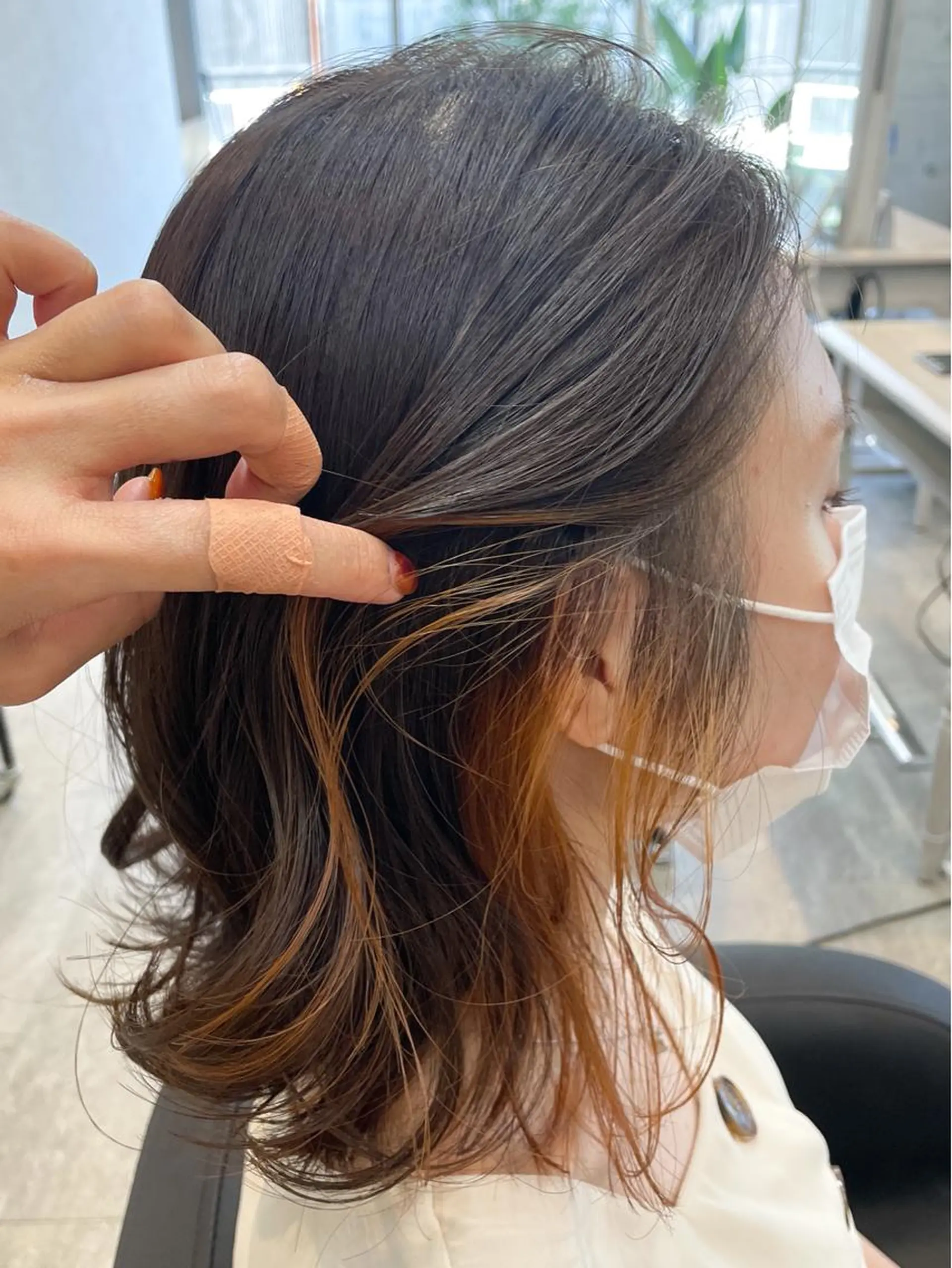 セミロング カット ヘアカラー 女性に人気♪ はやしほのかのヘアスタイル