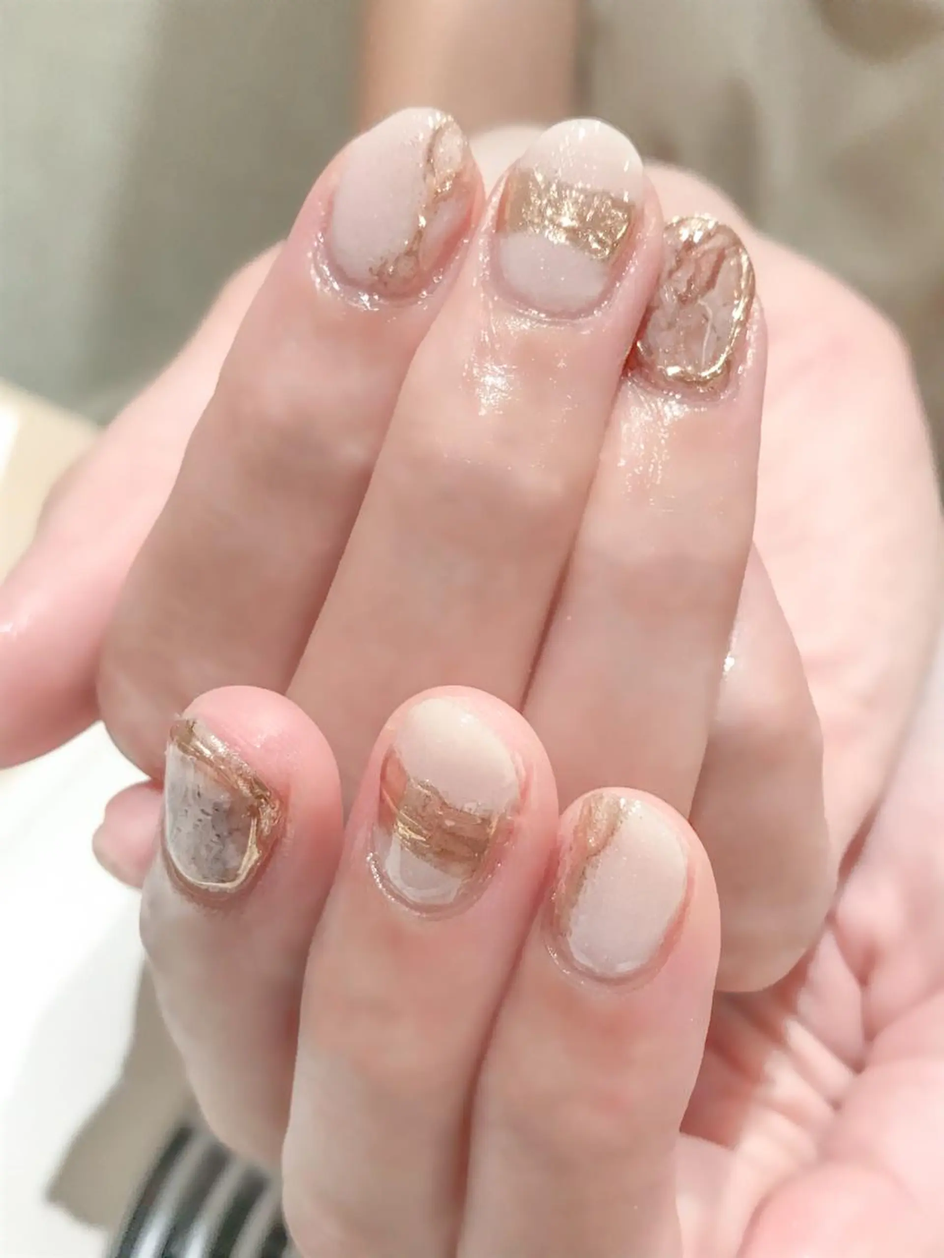 ネイル ブラウン ゴールド ニュアンスネイル 夏ネイル Nyanco Nailのネイルデザイン