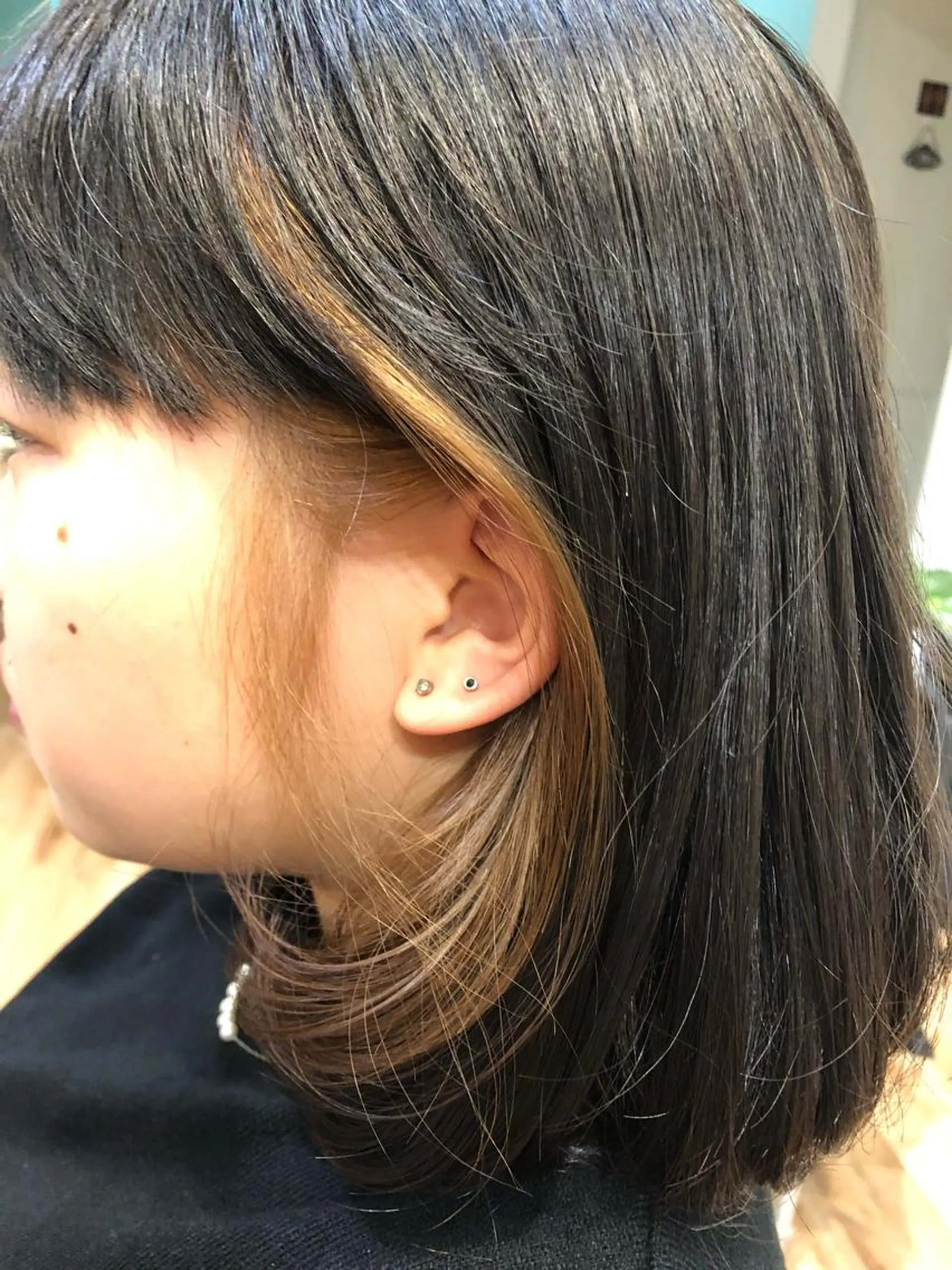 ミディアム カラー 青野 文香のヘアスタイル