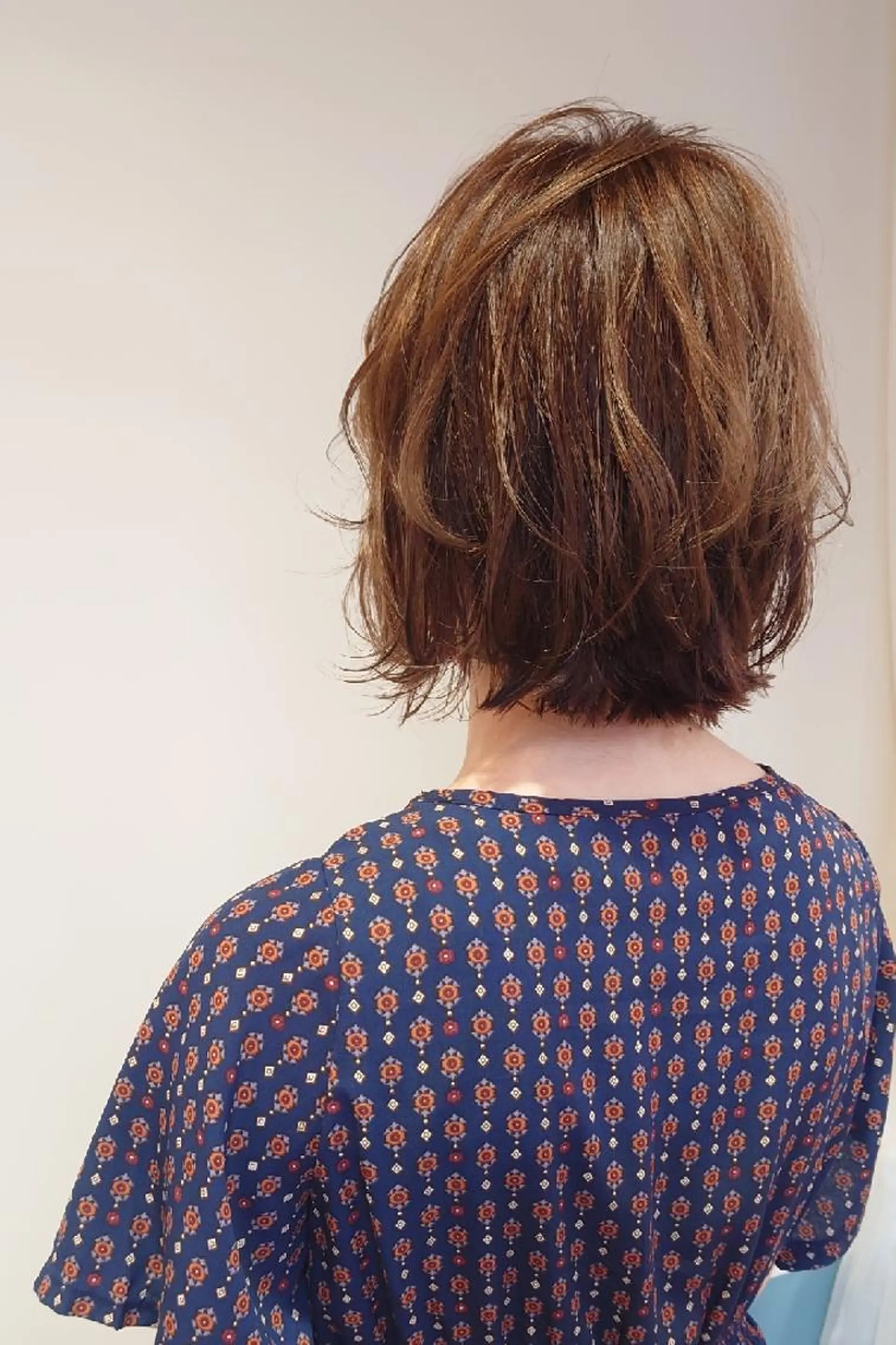 ミディアム カラー ボブ 外ハネヘア CESLIONS祐天寺所属・田中将平【 サロンマネージャー】のヘアスタイル