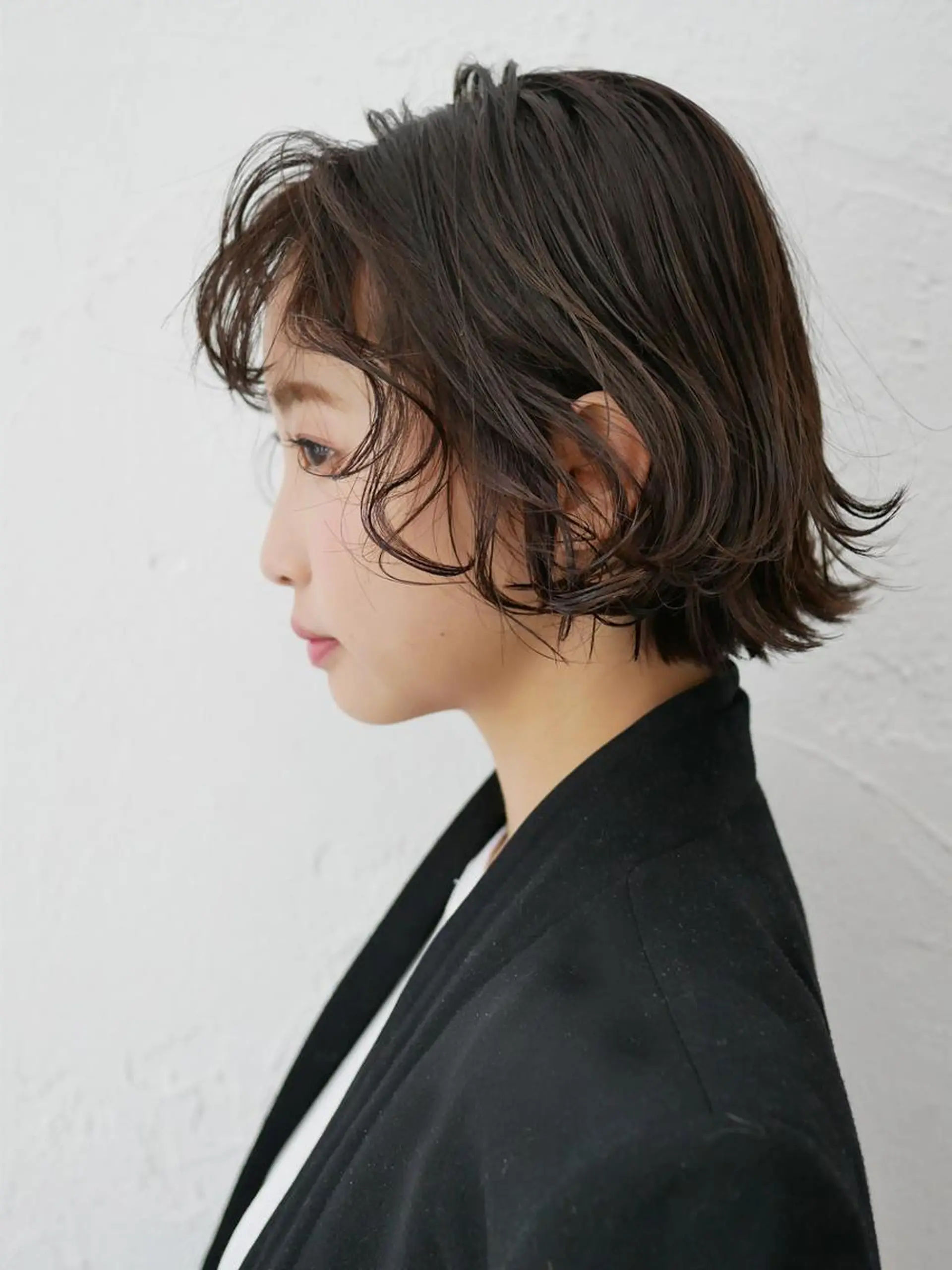 ショート カラー パーマ 黒川 真実のヘアスタイル