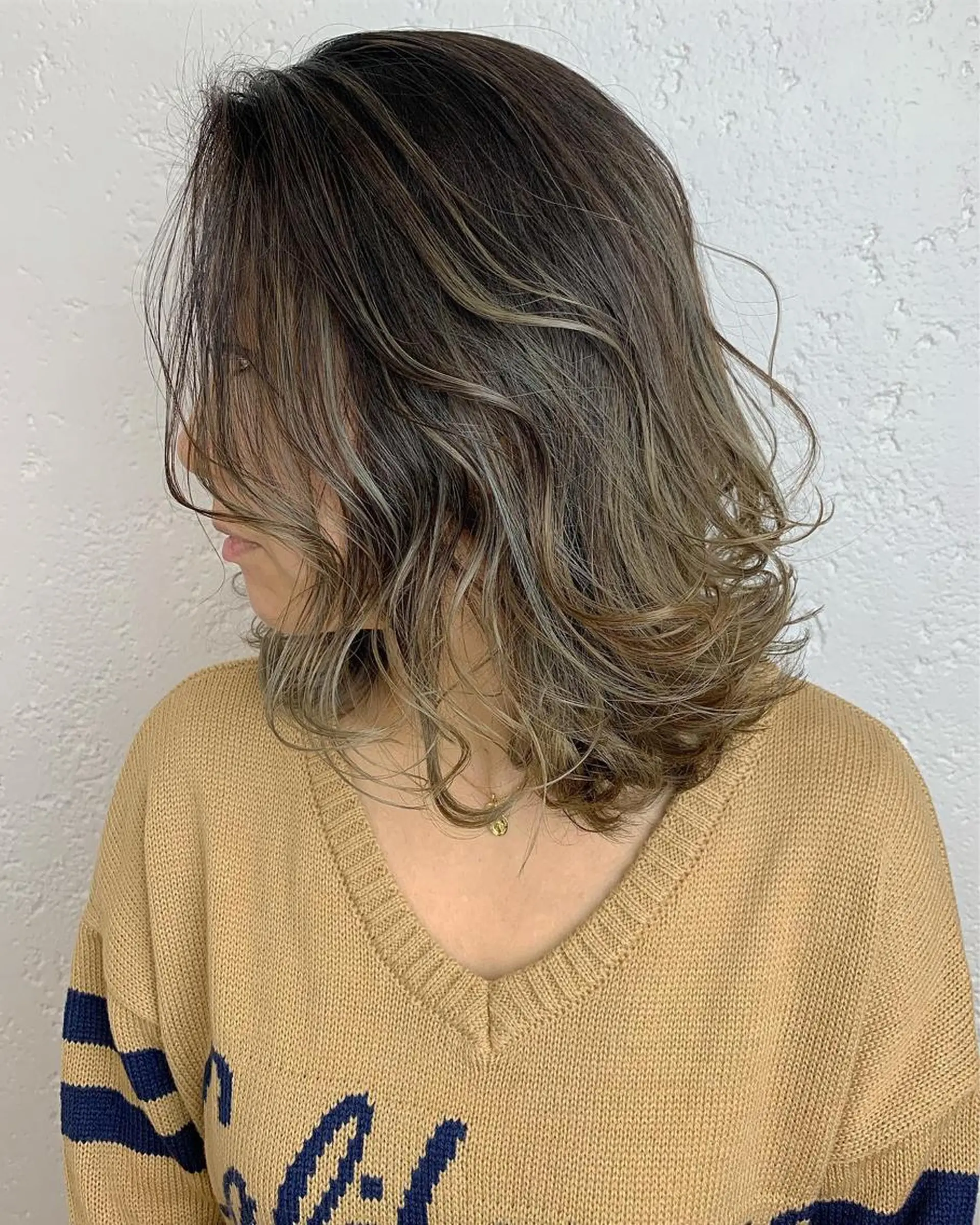ミディアム レイヤーカット boutique misakiのヘアスタイル