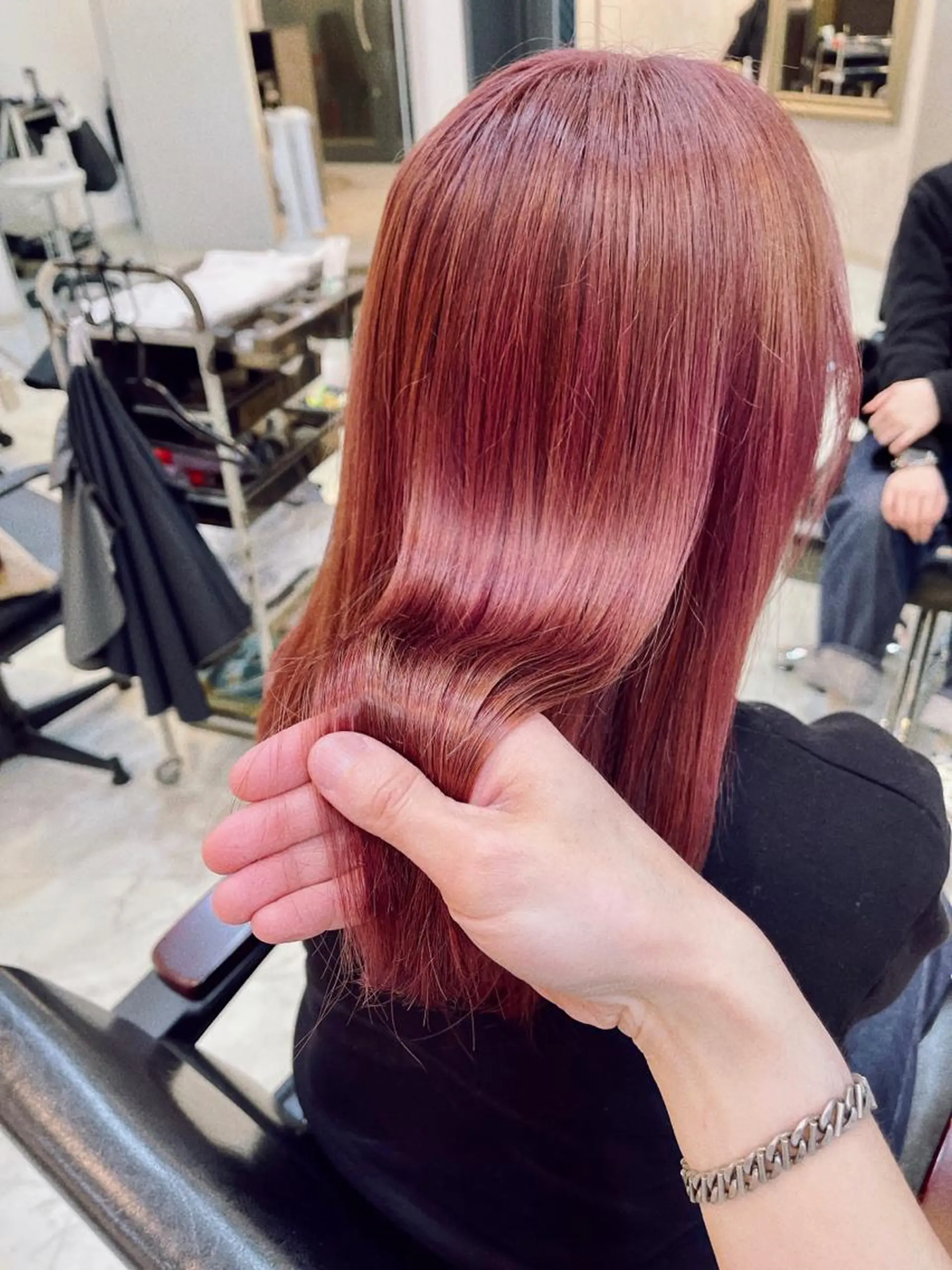 セミロング カラー ピンクカラー ヘアカラー トリートメント Artir所属・☆毎月先着15名まで ☆シバタユートのヘアスタイル