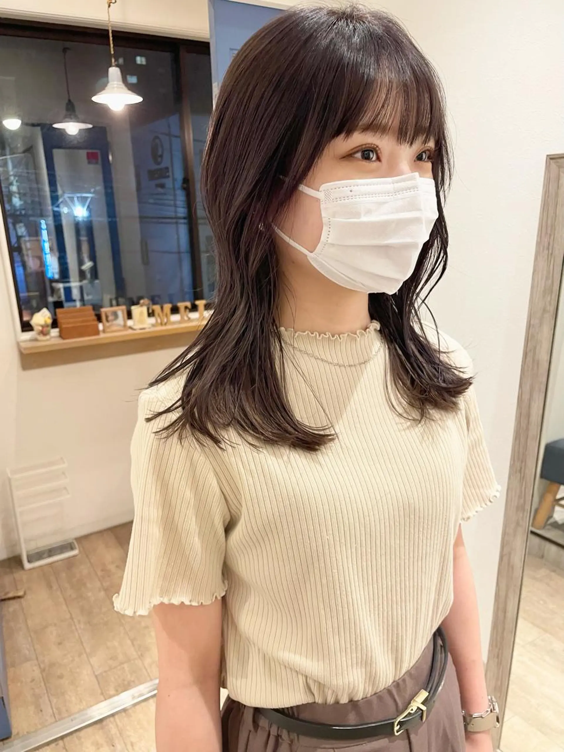 セミロング カラー 🩰オリーブ/ ベージュ松本咲花🩰のヘアスタイル