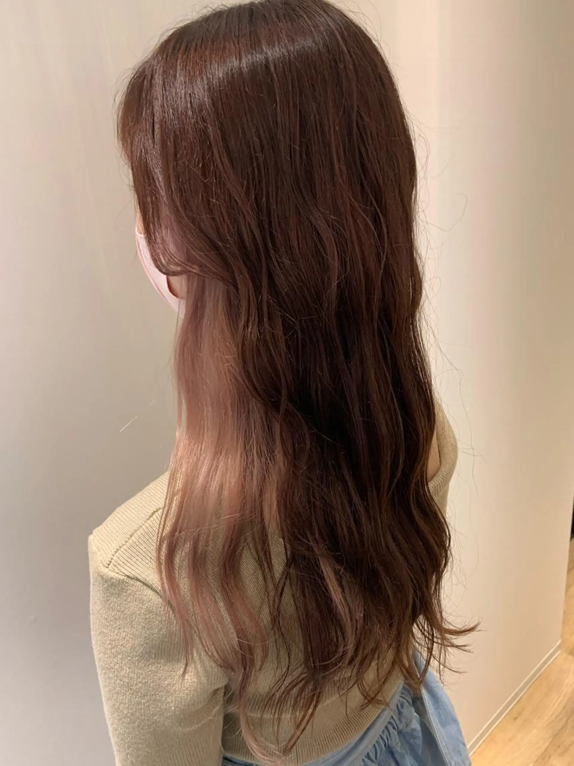 セミロング カラー 山本 舜也のヘアスタイル