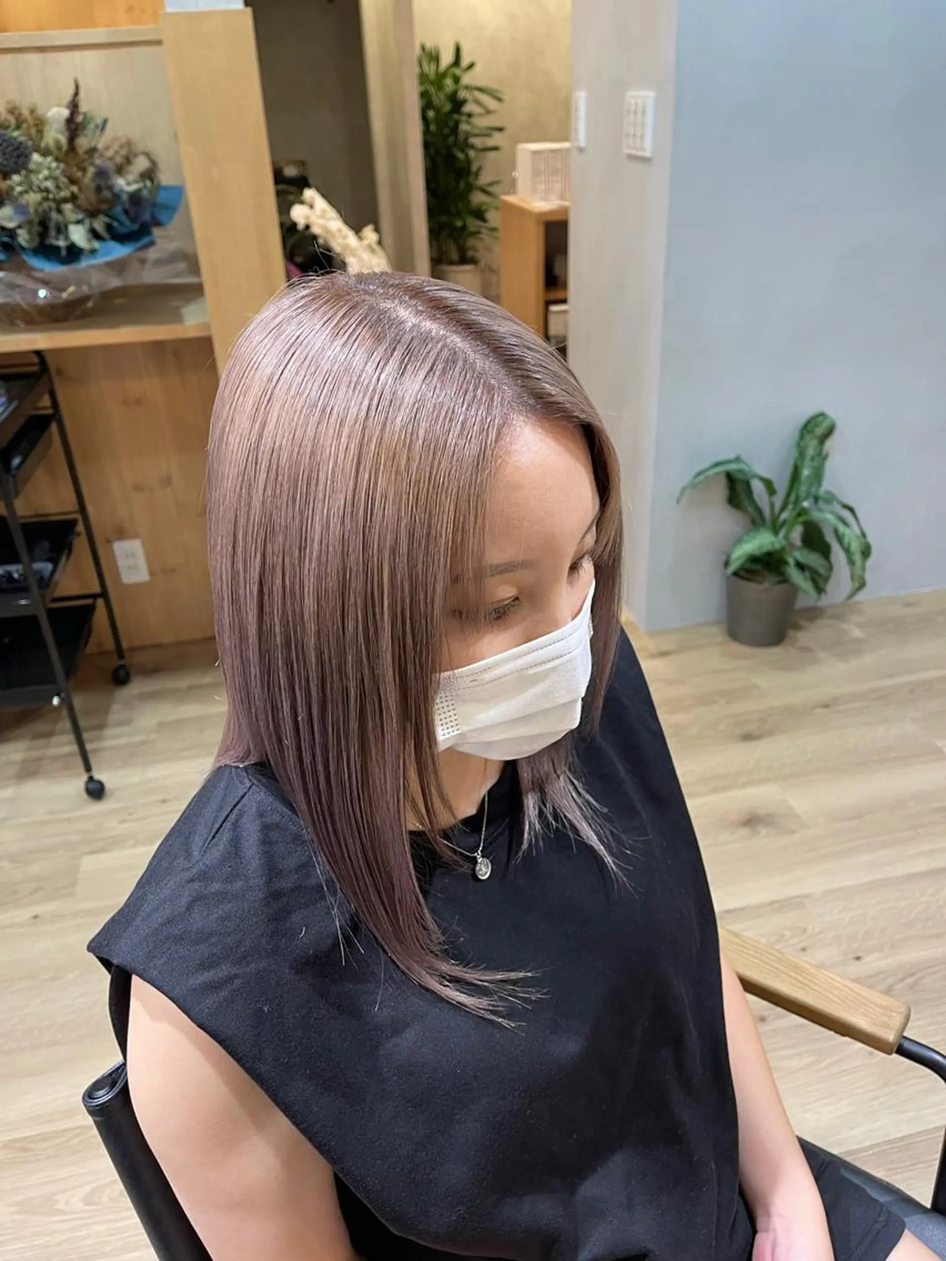 ミディアム カラー ベージュカラー パープルカラー Iz所属・マスダ ヤスノリのヘアスタイル