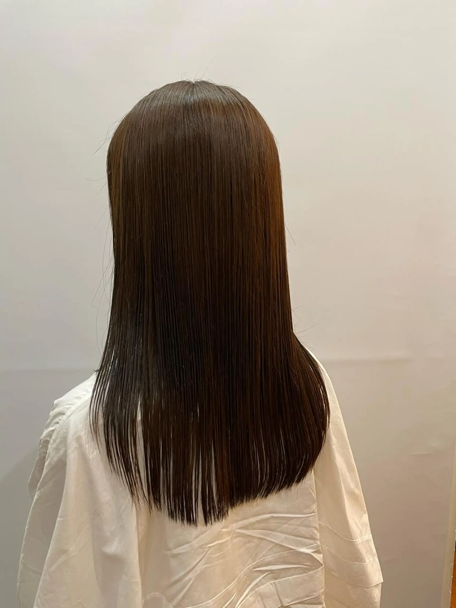 セミロング カット 縮毛矯正 高山🐬髪質改善 池袋で縮毛矯正のヘアスタイル