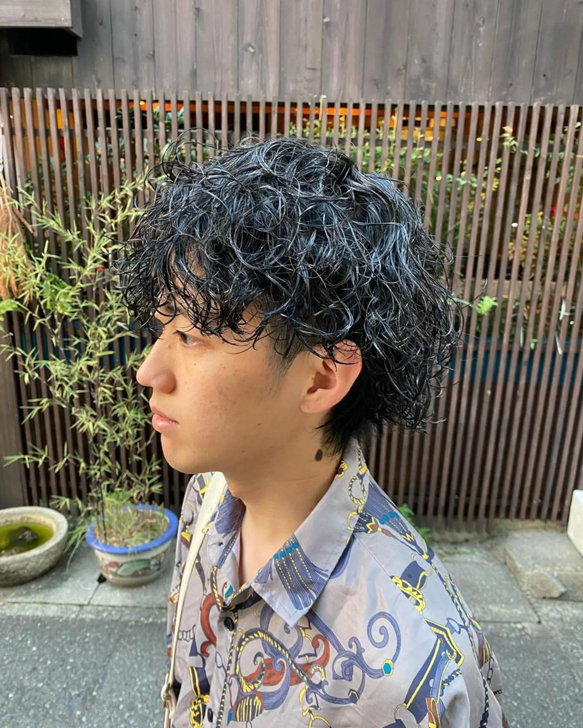 ミディアム パーマ メンズ ミディアムパーマ メンズパーマ スパイラルパーマ 【阪急六甲 サロン ド ロイ】所属・メンズ特化 岸本 阪急六甲サロンドロイのヘアスタイル