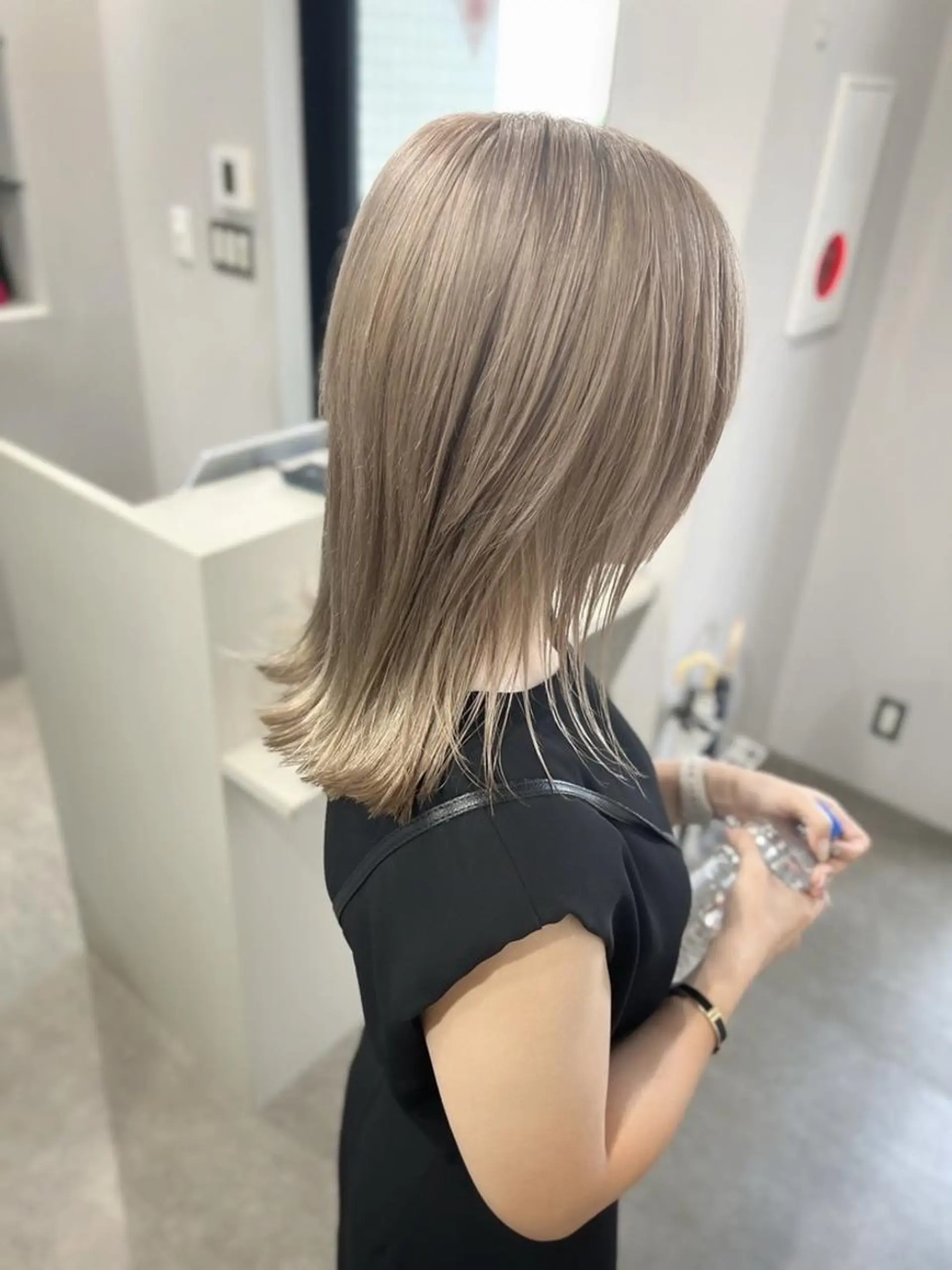 ミディアム カラー ブリーチ ダブルカラー ヘアカラー トリートメント ✨【公式】 juhl.横浜✨のヘアスタイル