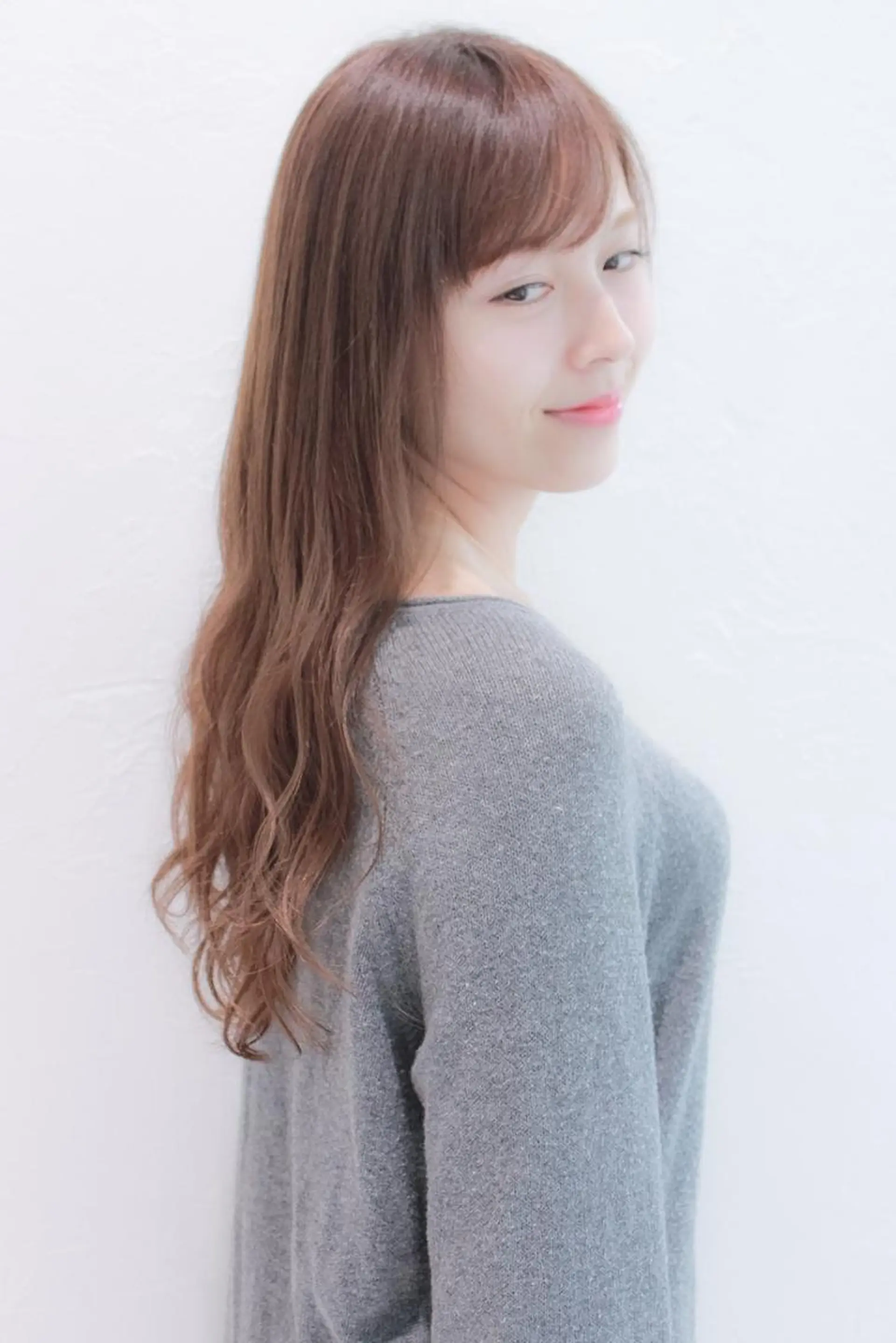 セミロング 髪質改善 eclargeKOHのヘアスタイル