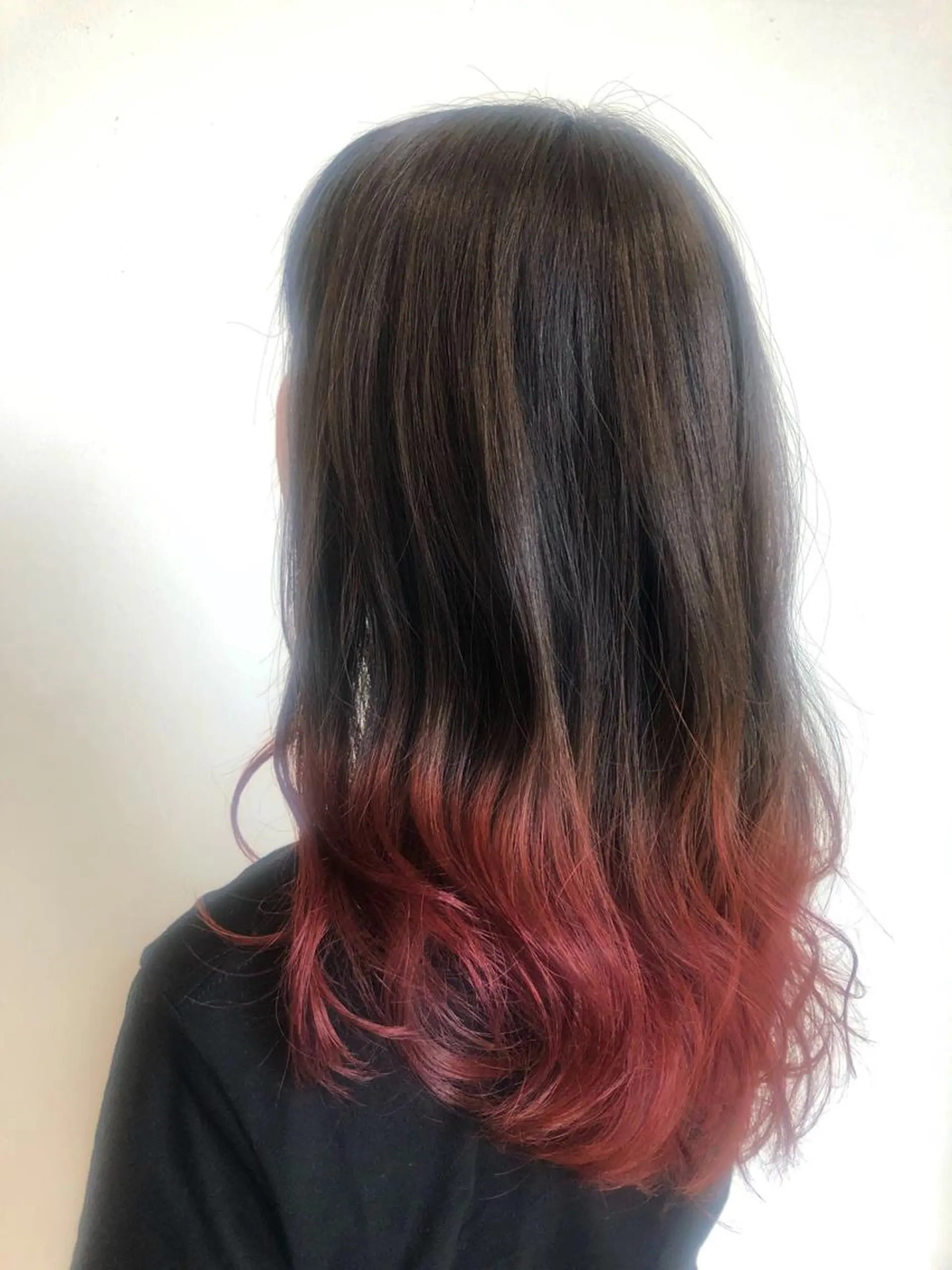 セミロング カラー 足立 小百合のヘアスタイル