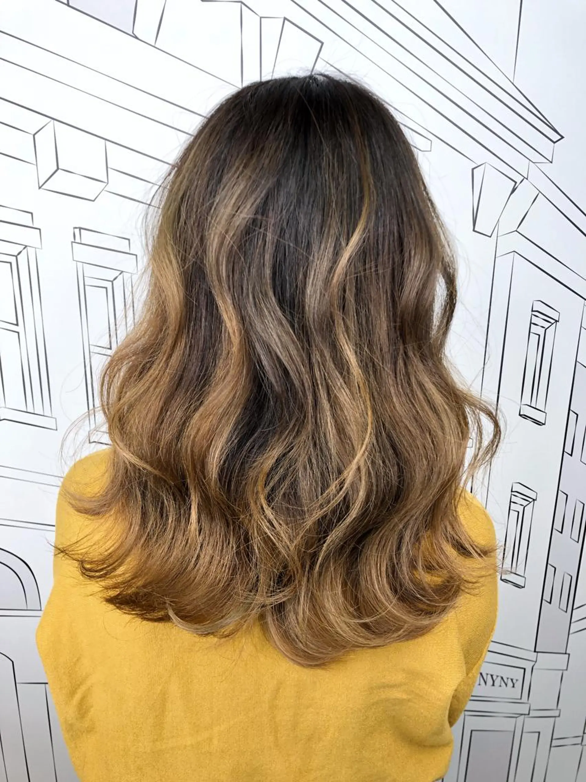 セミロング カラー バレイヤージュ グラデーションカラー レイヤーカット レイヤー⭐️カラー ⭐️平川雅史のヘアスタイル