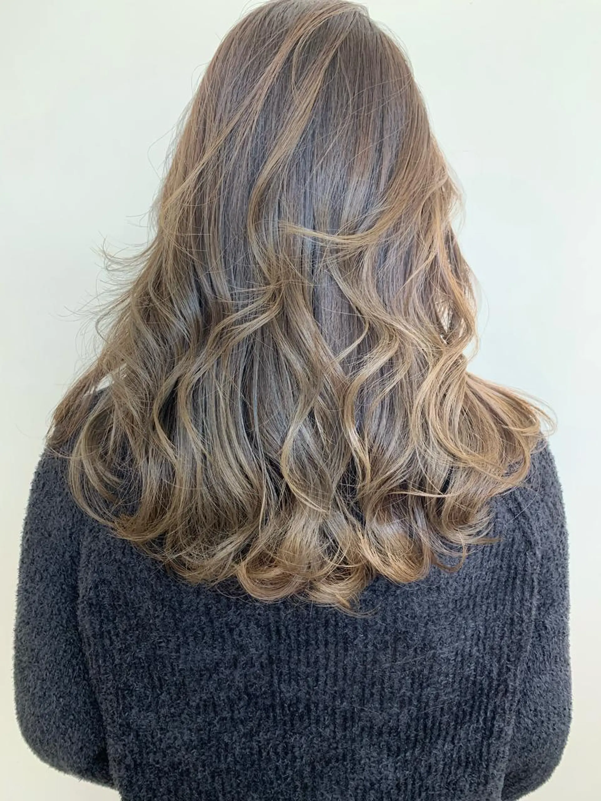 ミディアム カラー ハイライトカラー ハイライト 髪質改善サロン 心斎橋ARCHEのヘアスタイル