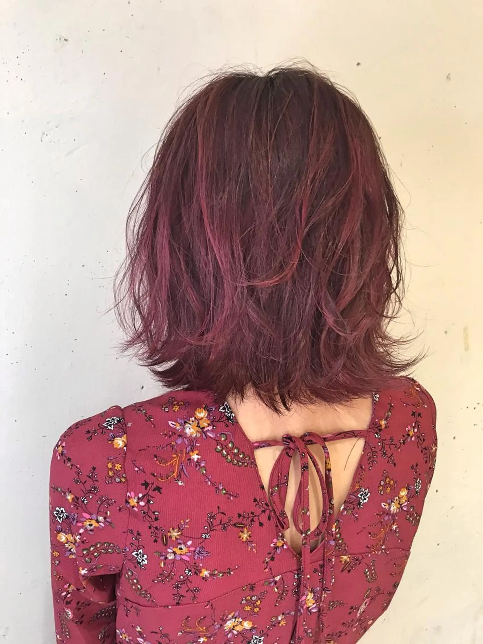 ショート ミルクティーベージュ 山本勝志のヘアスタイル