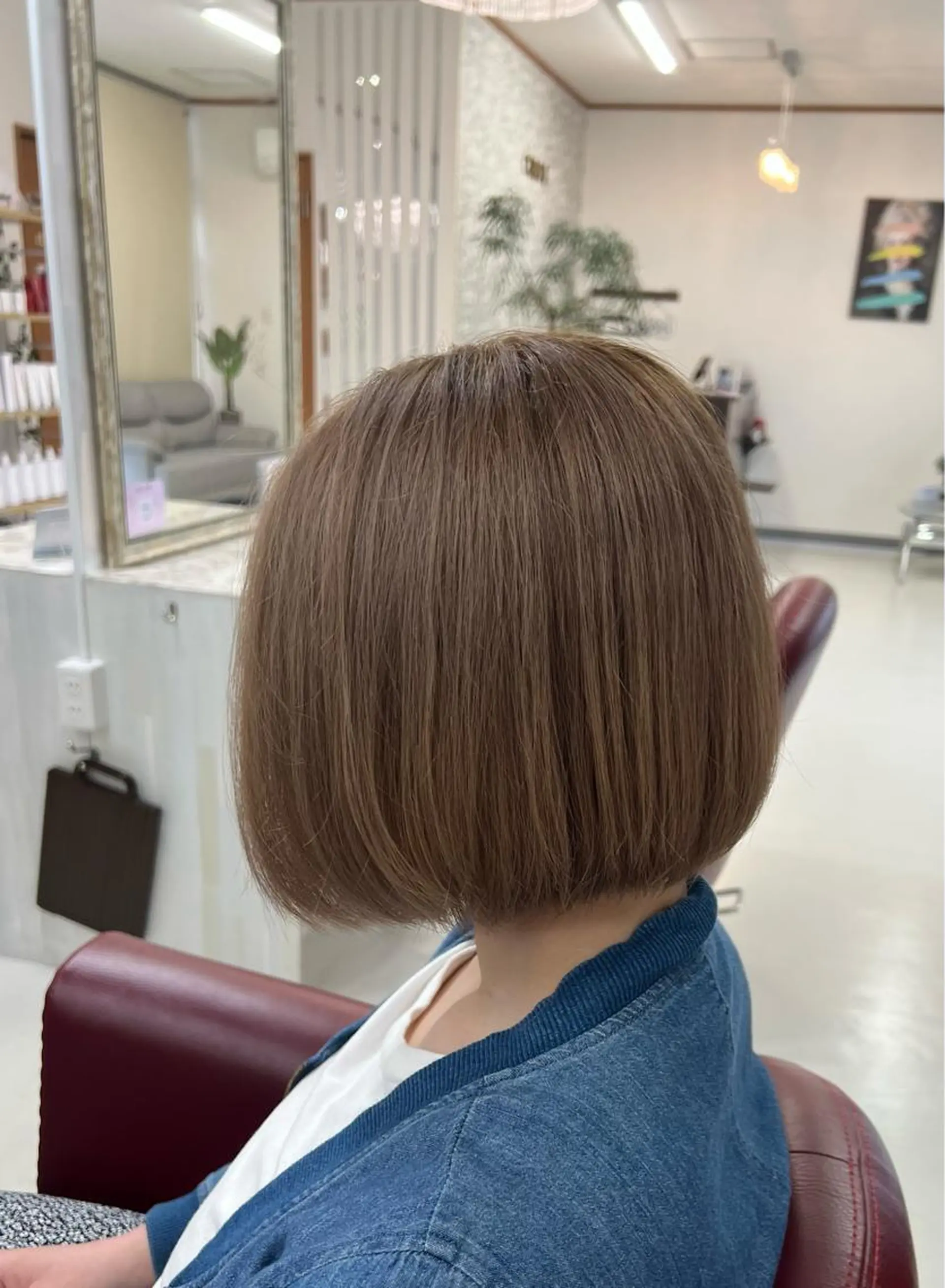 ショート カラー 透明感カラー ボブ KEN 🌟のヘアスタイル