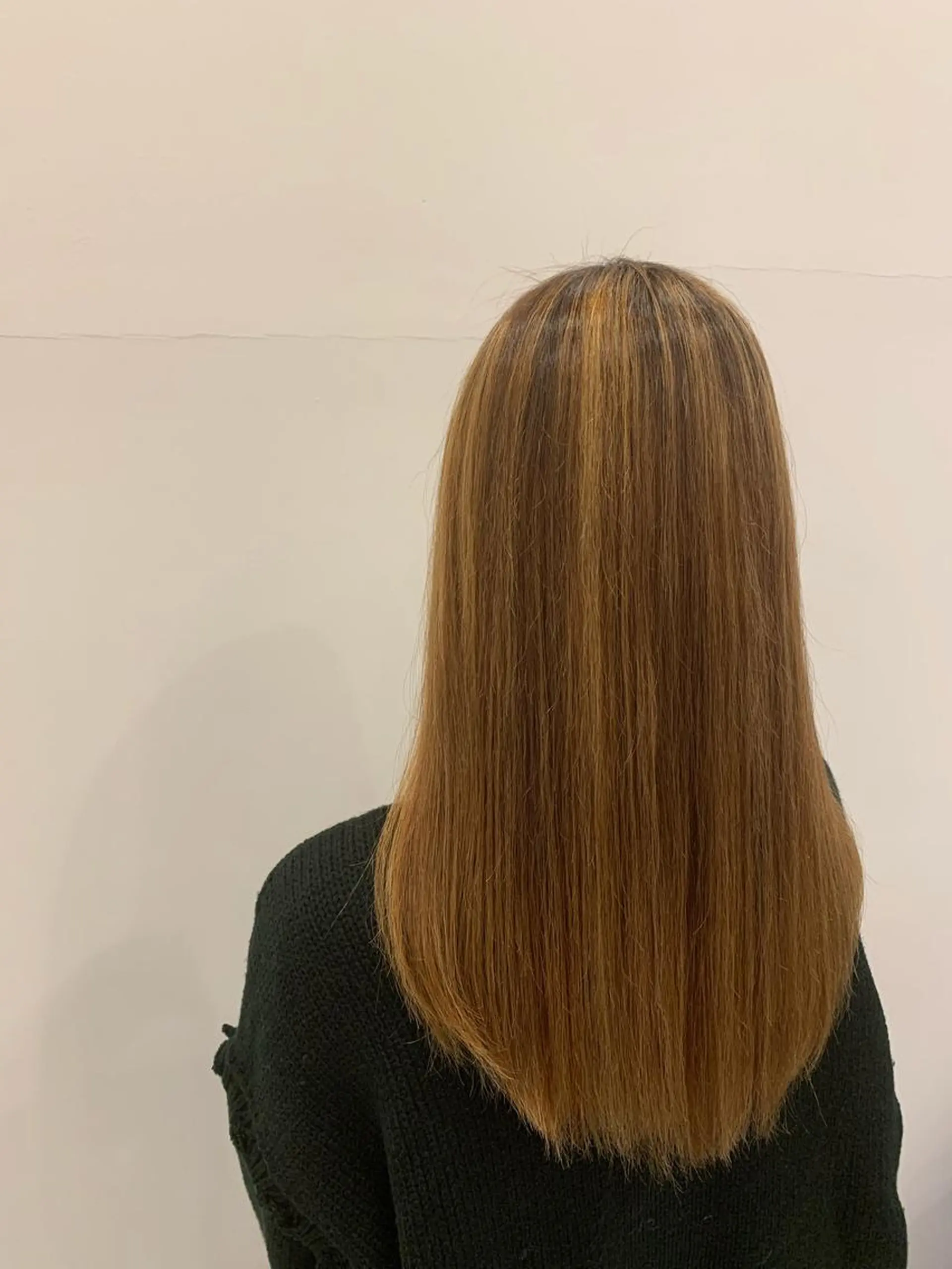 ロング カラー アグヘアーフィンカ所属・サケモト ユウジのヘアスタイル