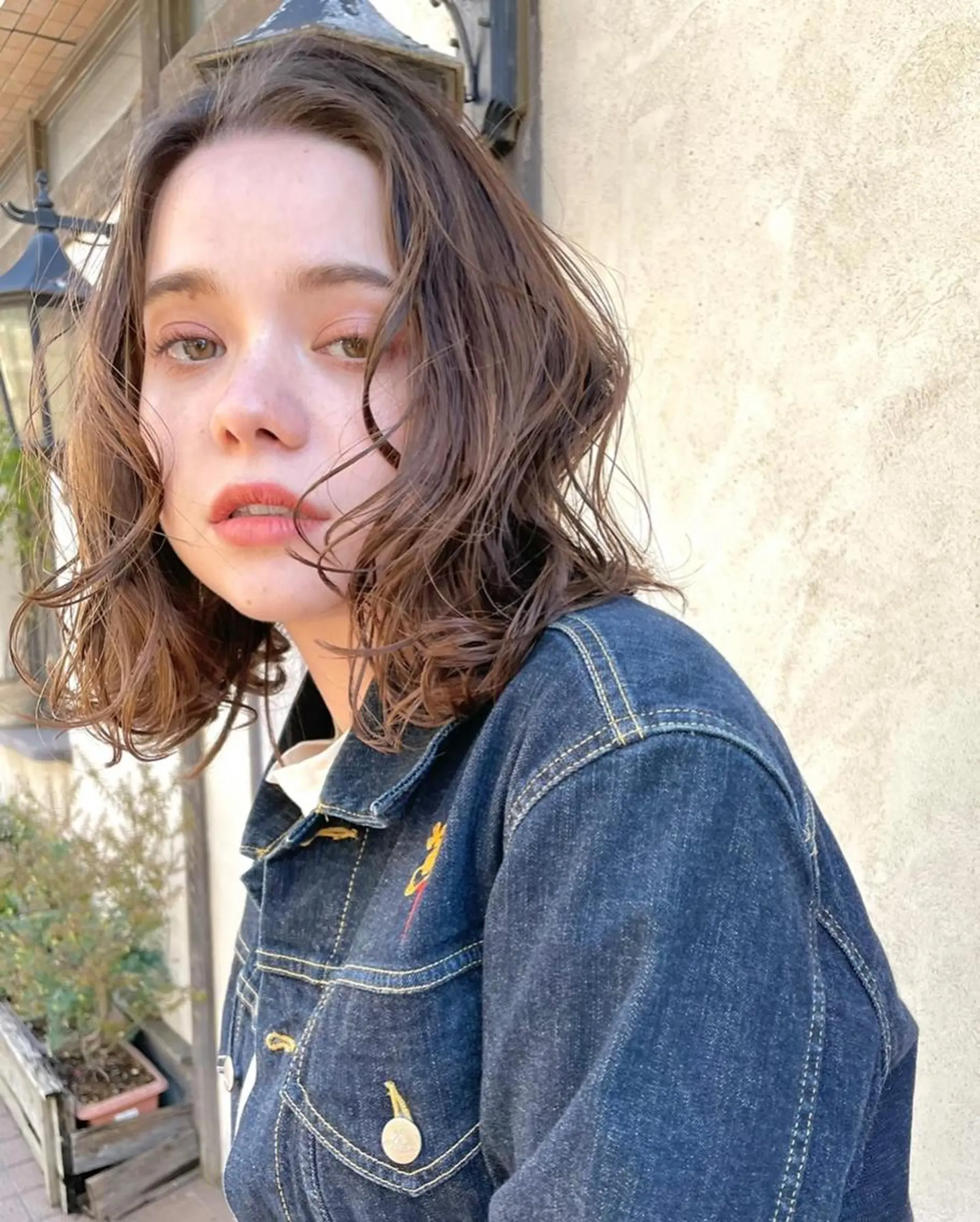 ショート カラー パーマ 切りっぱなしボブ 前下がりボブ ショートボブ 黒髪 インナーカラー 銀座No.1髪質改善 縮毛矯正/本木のヘアスタイル