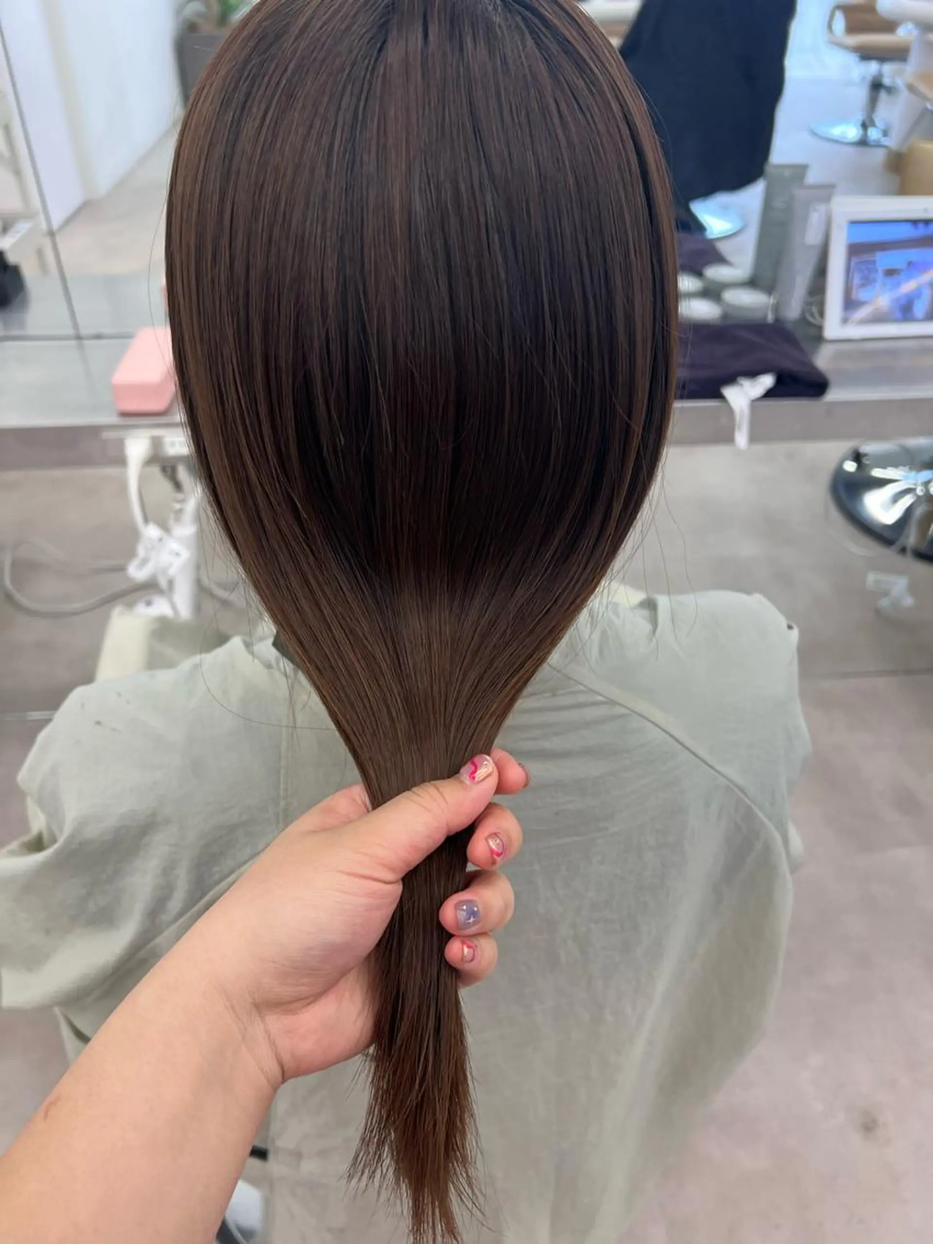 セミロング 髪質改善 トリートメント トリートメント ✨ブリーチ/顔周り レイヤー¦YUKA✨のヘアスタイル