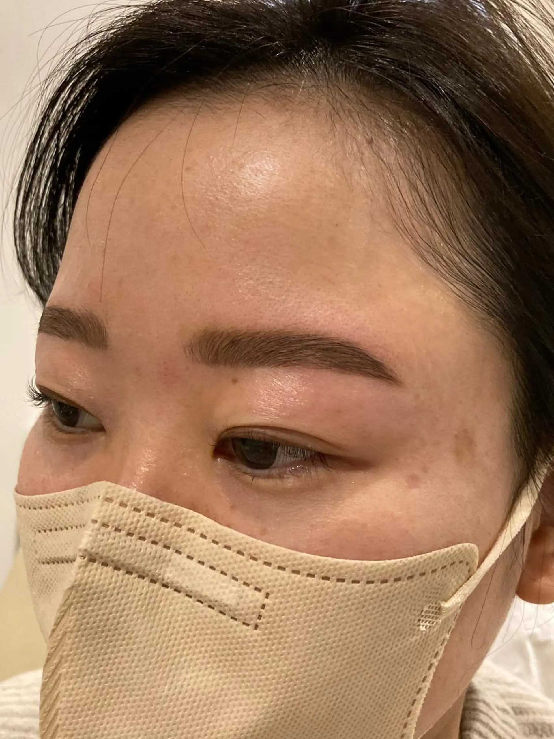 アイブロウ ココラッシュ新宿西口所属・M. SHIORIのマツエク・マツパデザイン