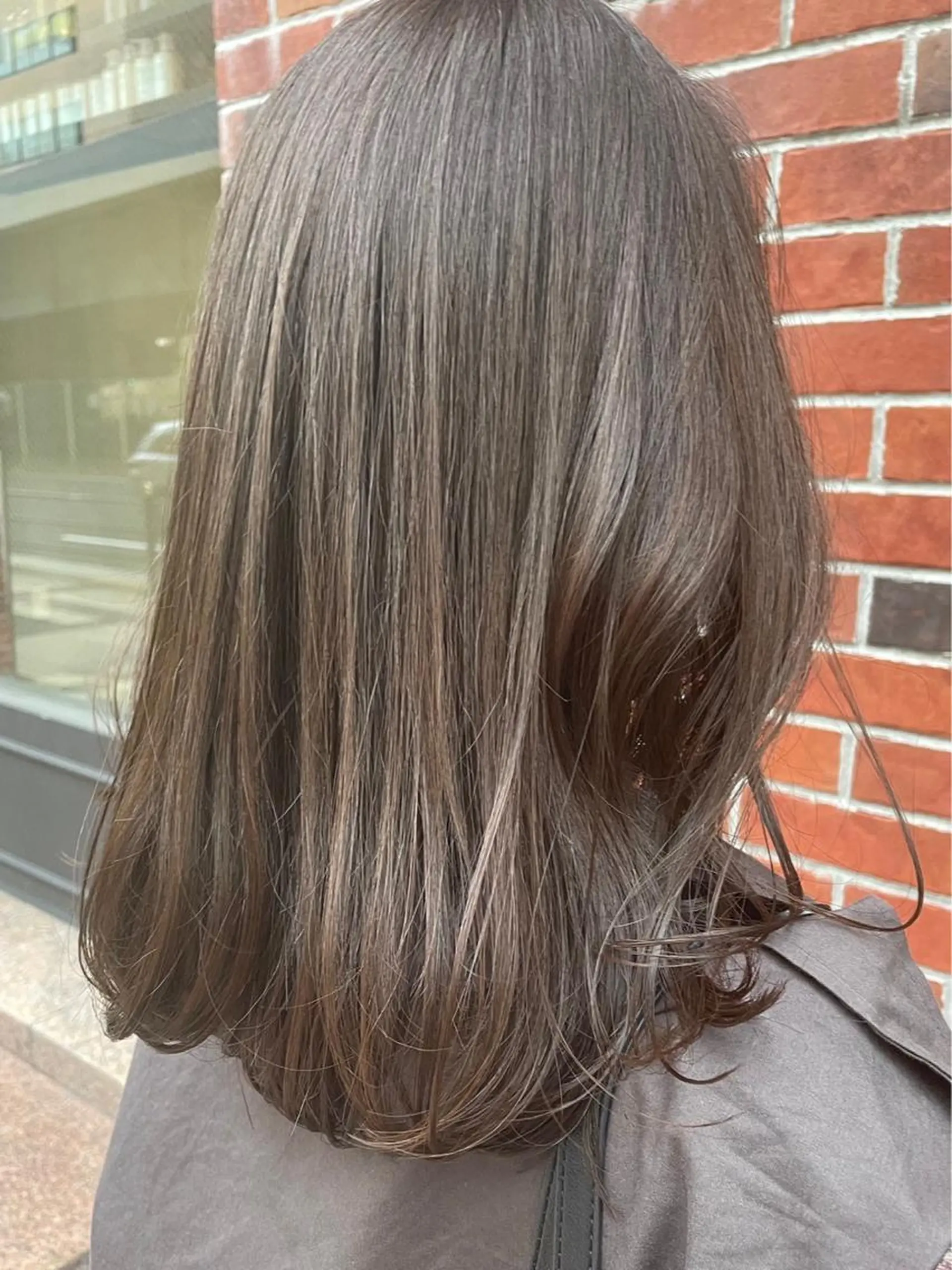 セミロング カラー ヘアアレンジ maoブリーチ無し 似合わせカラーのヘアスタイル