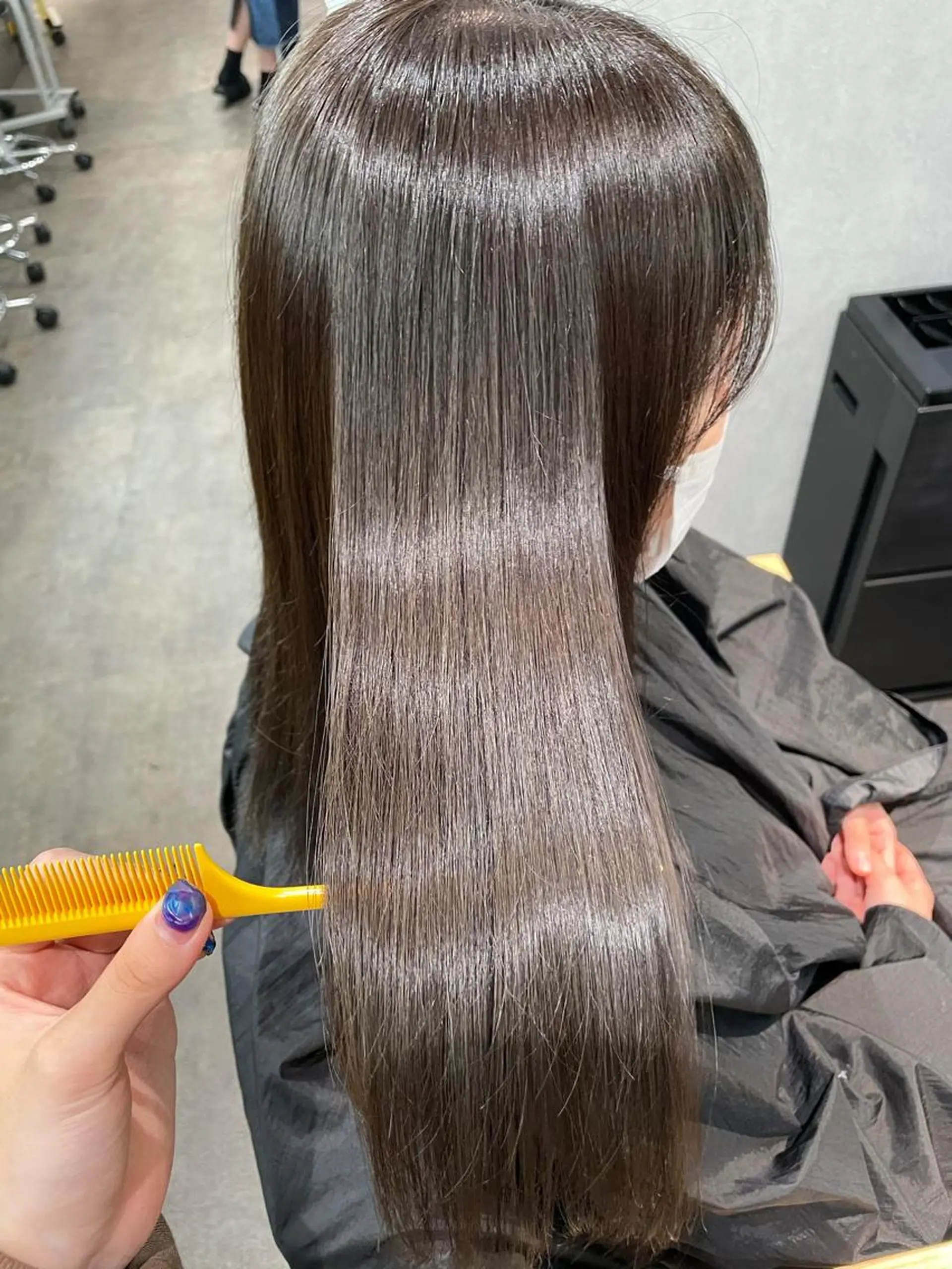 セミロング カラー 髪質改善 トリートメント トリートメント ナチュラル透明感🌱 小山美樹子のヘアスタイル