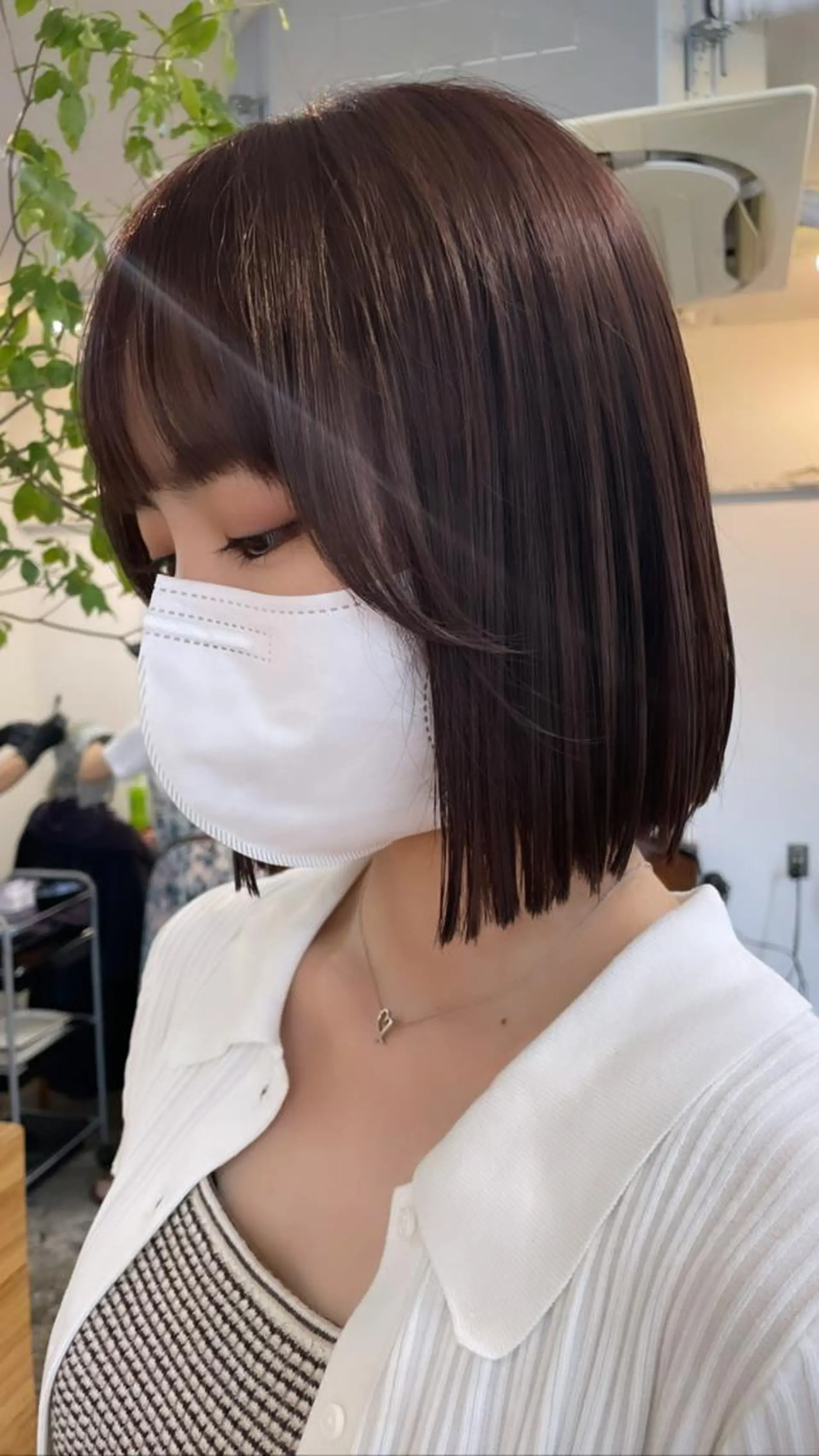 ミディアム カラー 透明感カラー グレージュ ラベンダーカラー ラベンダーグレージュ ラベンダーグレー カット ヘアカラー トリートメント 【arc】Ruri コテ巻き風パーマのヘアスタイル