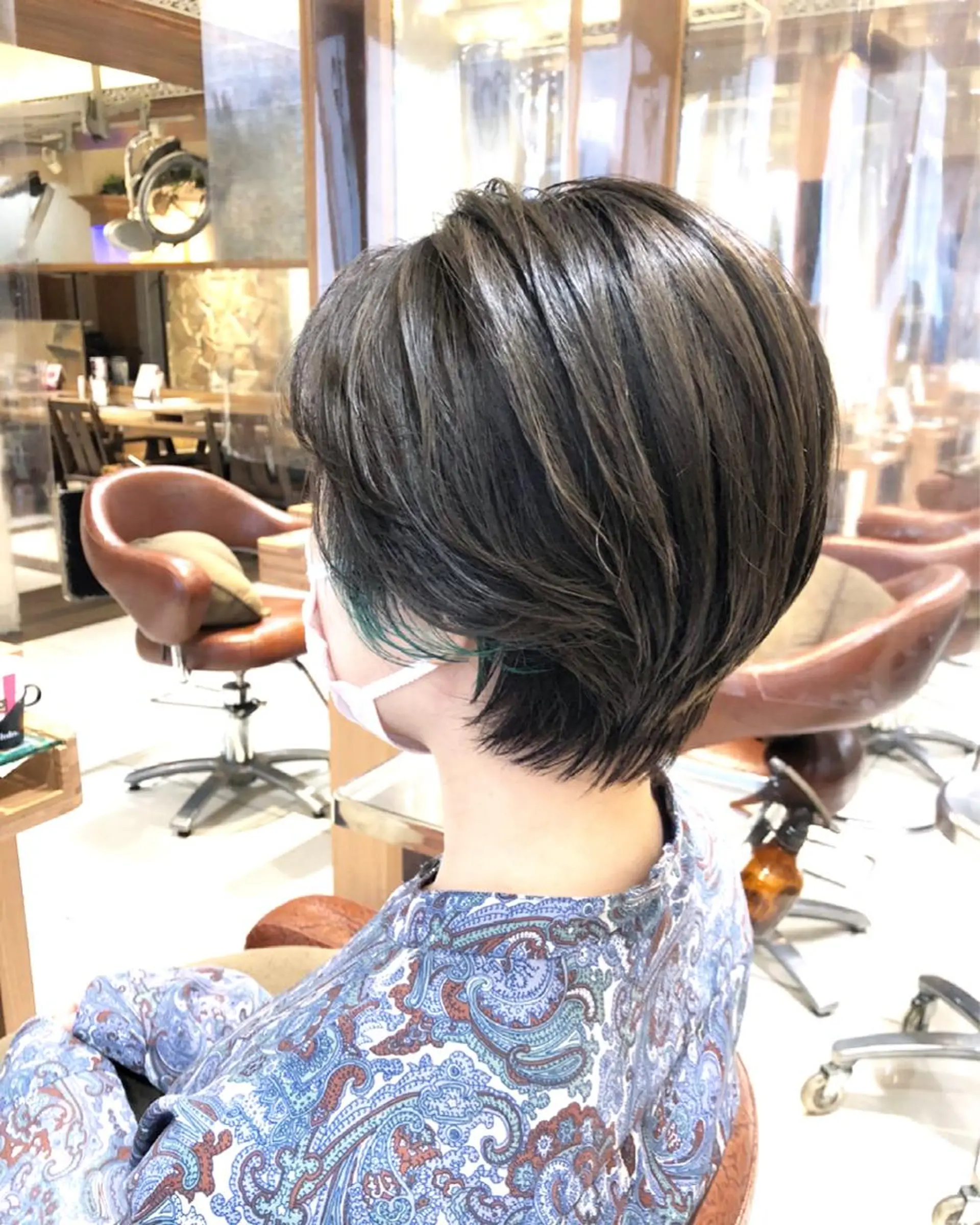 ショート カラー ハンサムショート イヤリングカラー ショートヘア 【ディレクター 🧸🤍田澤　唯那】のヘアスタイル