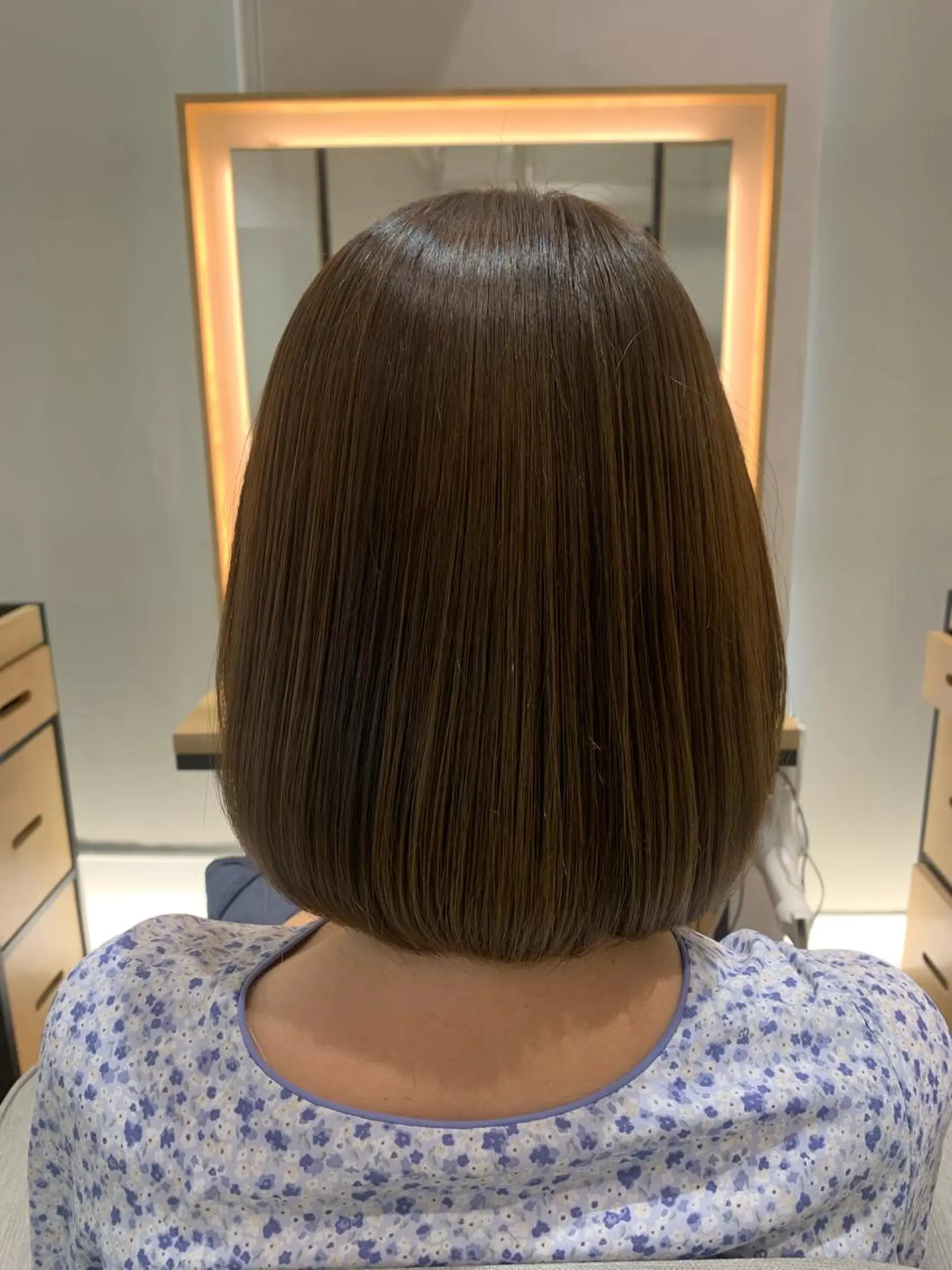 ミディアム カラー 伊藤 優希のヘアスタイル