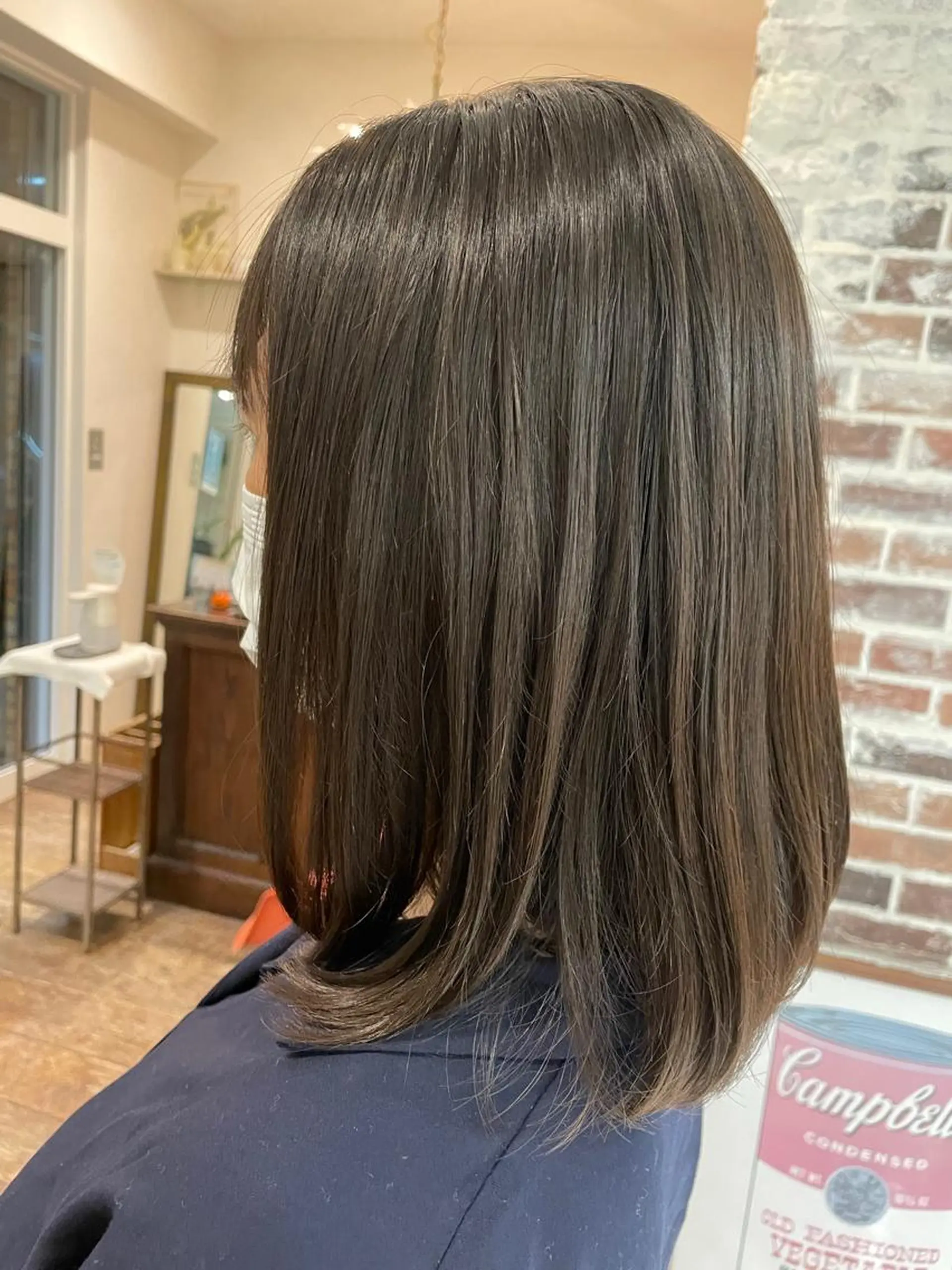 ミディアム 山崎 和花のヘアスタイル