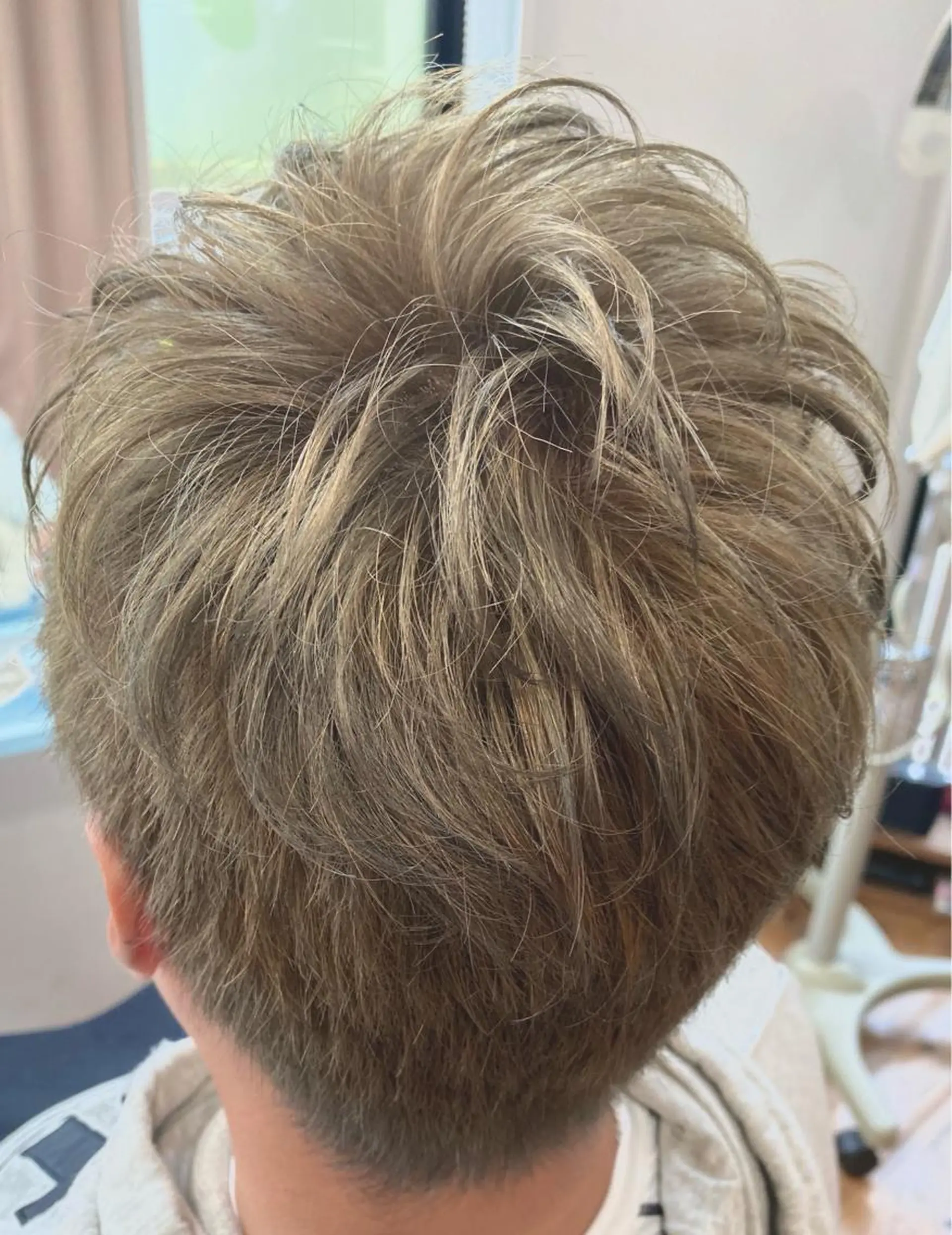 ショート カラー メンズ グラデーションカラー ヘアカラー Tendre Rêveのマツエク・マツパデザイン