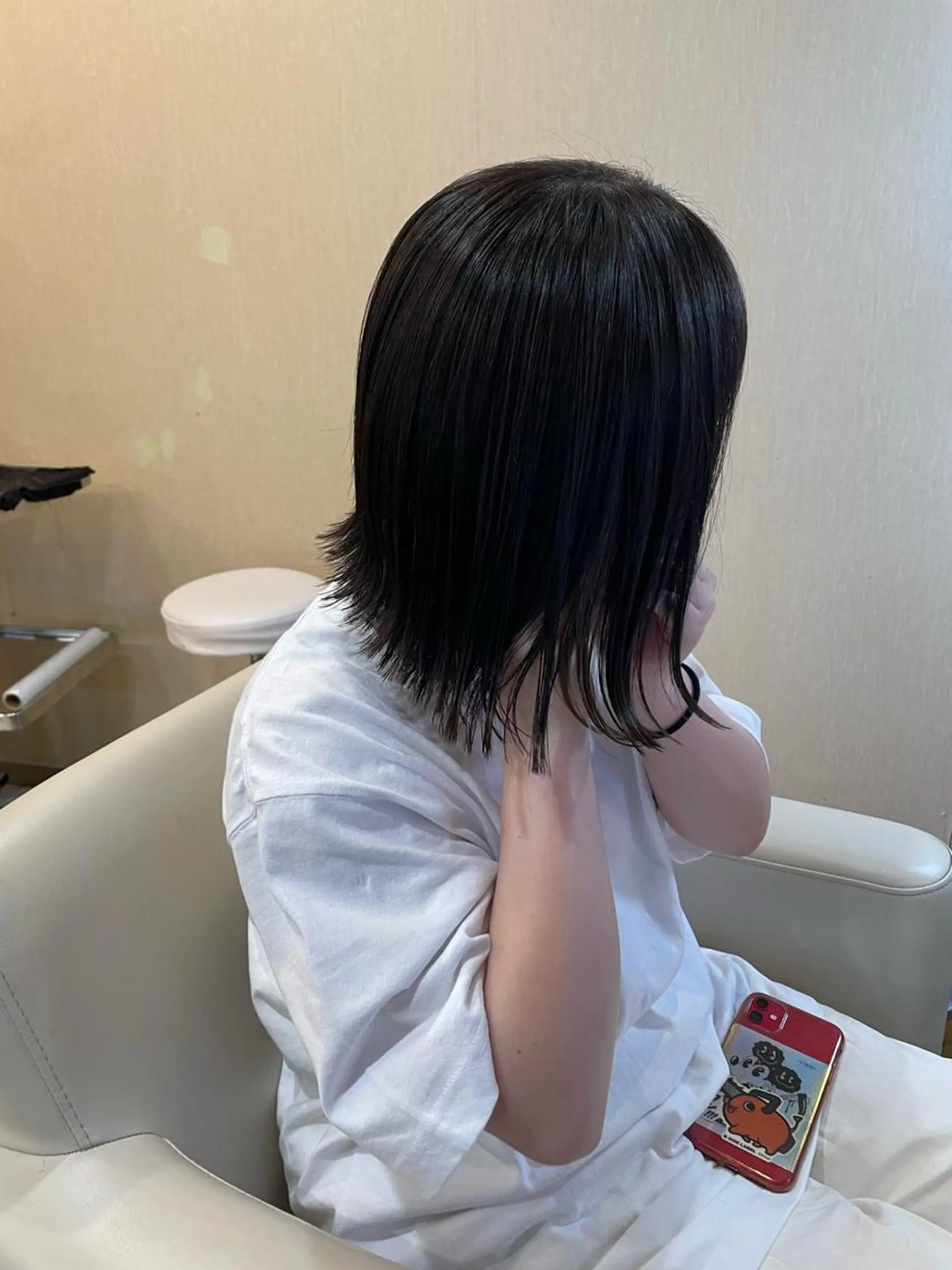 ミディアム 切りっぱなしボブ ボブ カット 縮毛矯正 本多 美羽のヘアスタイル